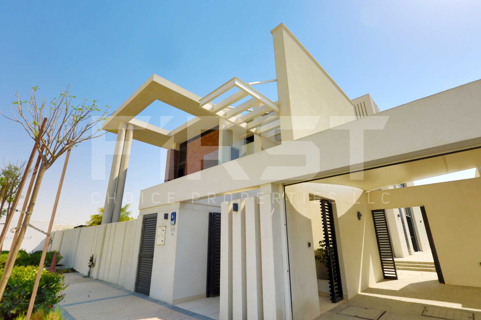 External Photo of 4 Bedroom Villa in West Yas Yas Island Abu Dhabi UAE (2).jpg