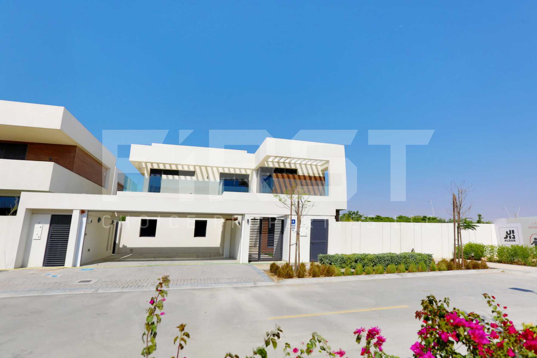 5 Bedroom Villa in West Yas Yas Island (13).jpg