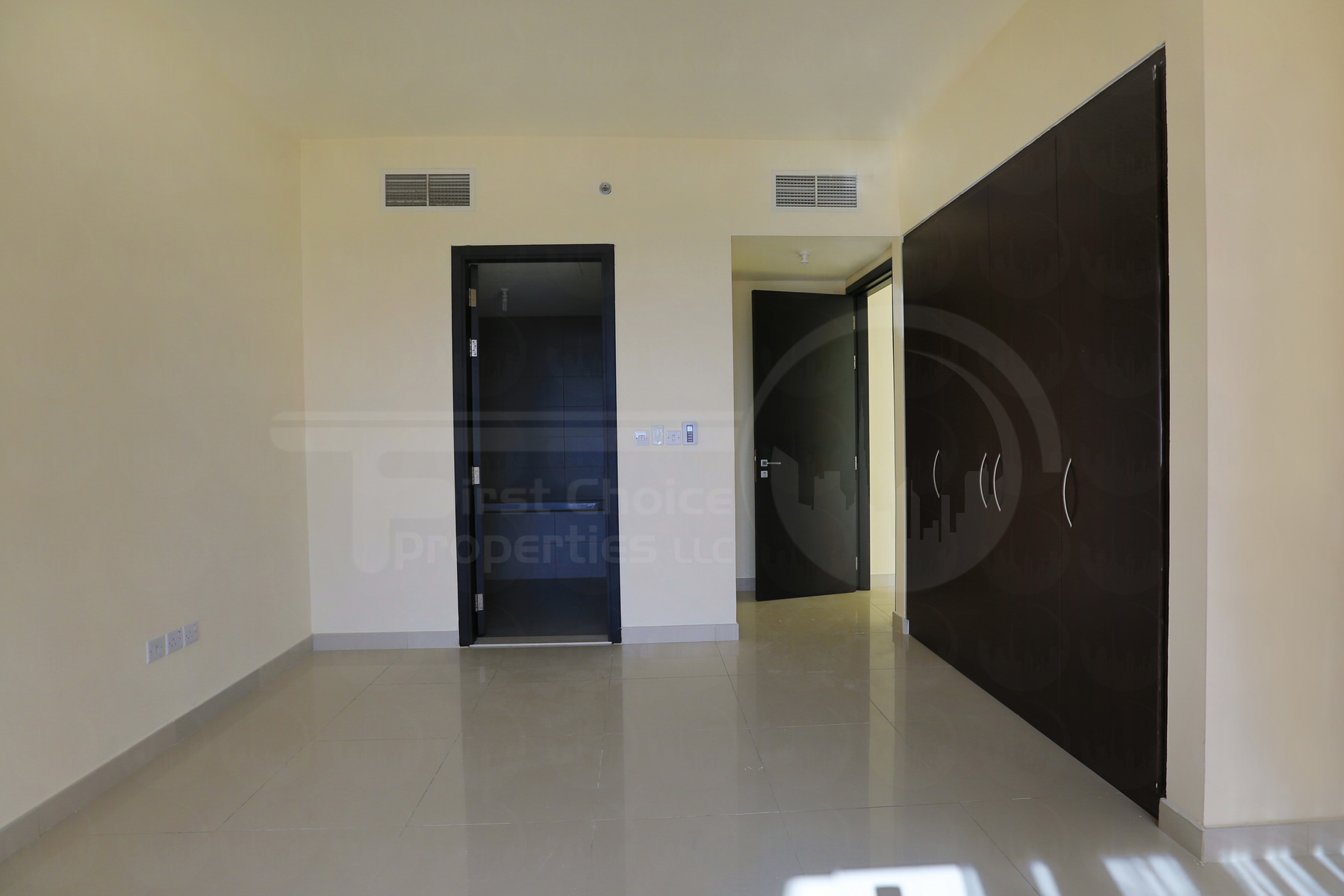 2 Bedroom Apartment - UAE - Abu Dhabi - Al Reem Island - Tala Tower (15).JPG