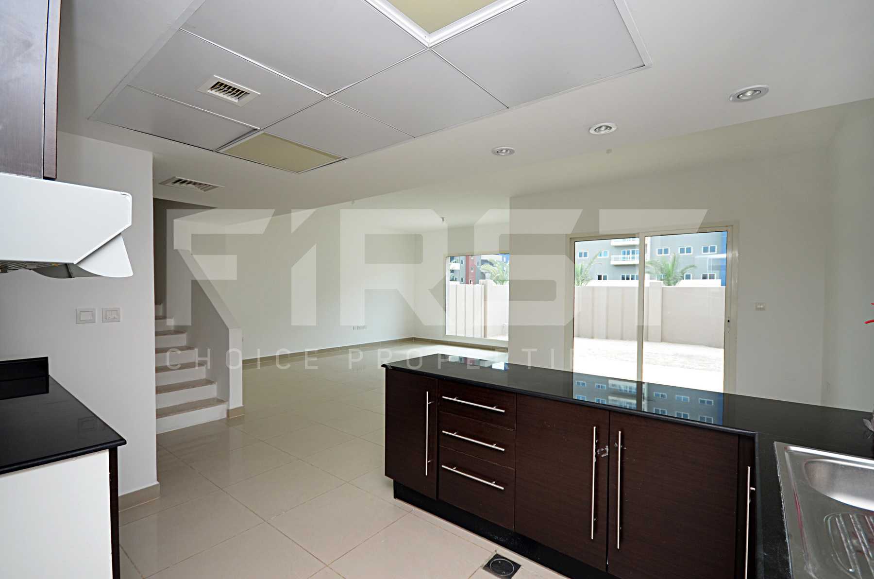 8. Internal Photo of 4 Bedroom Villa in Al Reef Villas Al Reef Abu Dhabi UAE 265.5 sq.m 2858 sq.ft (46).jpg