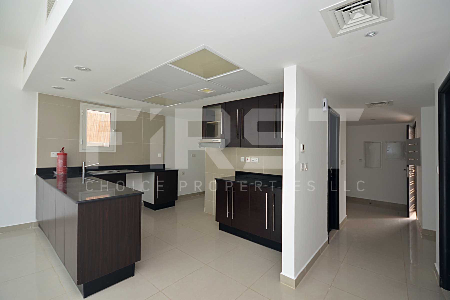 5. Internal Photo of 4 Bedroom Villa in Al Reef Villas Al Reef Abu Dhabi UAE 265.5 sq.m 2858 sq.ft (8).jpg