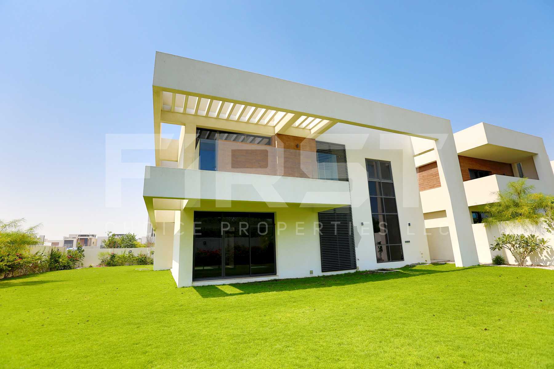 External Photo of 5 Bedroom Villa in West Yas Yas Island Abu Dhabi UAE(5).jpg