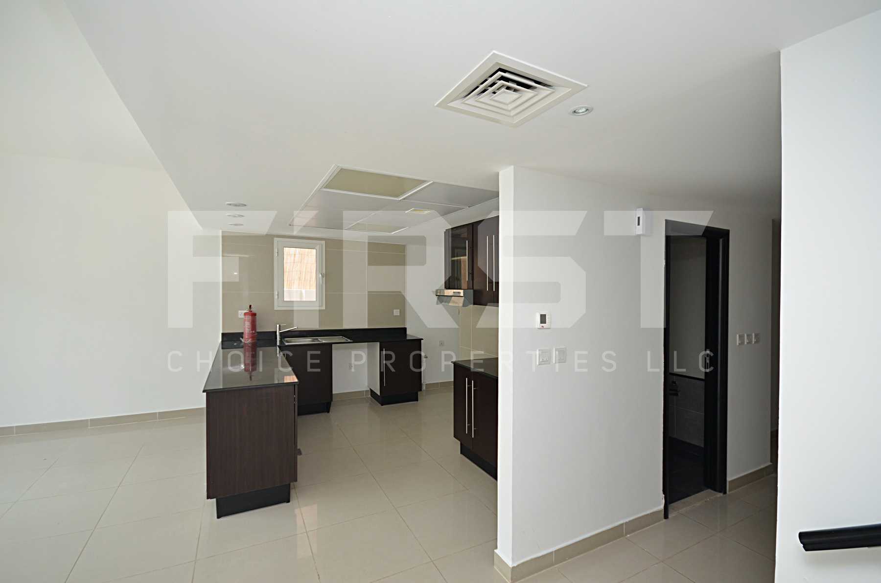 Internal Photo of 4 Bedroom Villa in Al Reef Villas Al Reef Abu Dhabi UAE 265.5 sq.m 2858 sq.ft (43).jpg