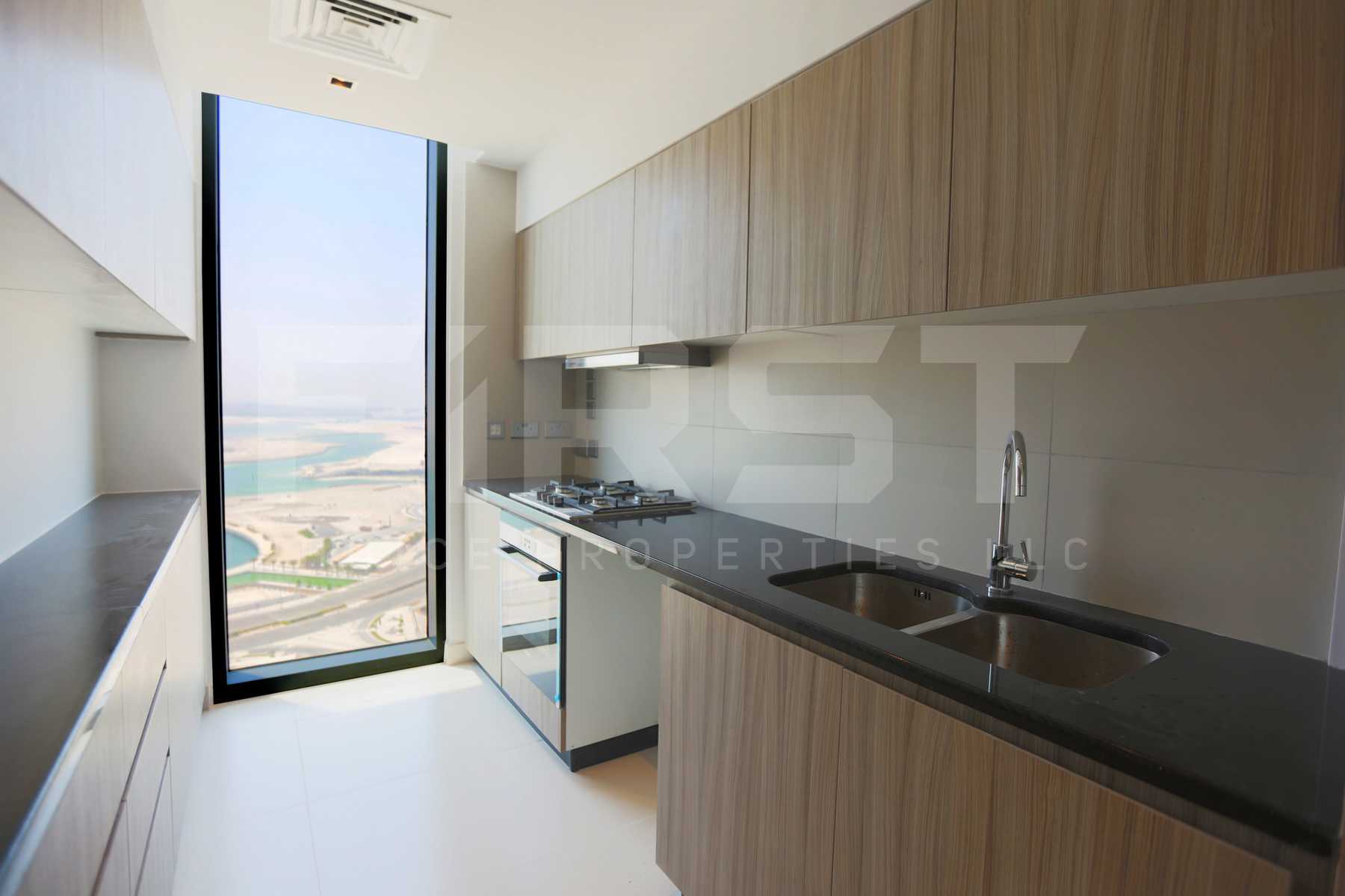 Internal Photo of 3 Bedroom Apartment in Meera Shams Al Reem Island Abu Dhabi UAE (5).jpg
