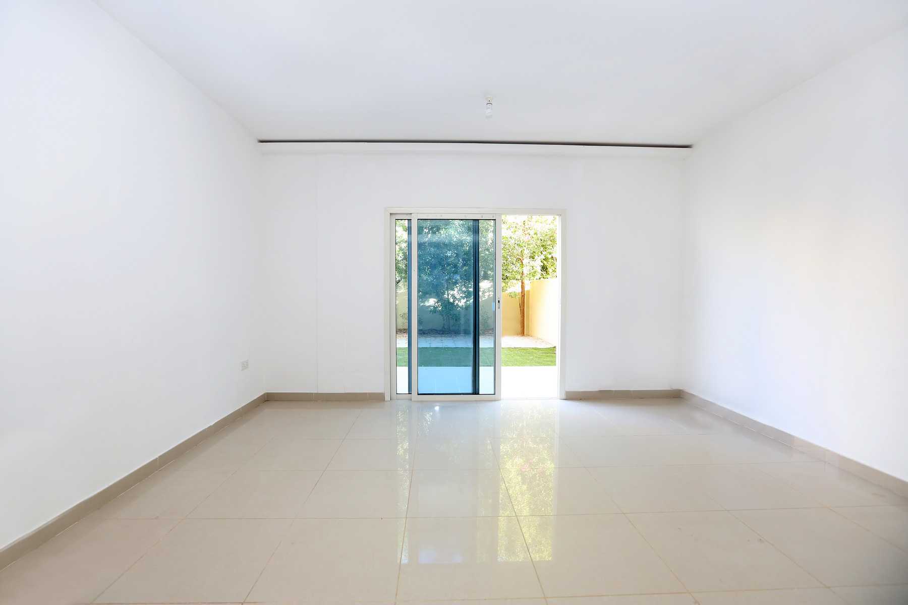 Internal Photo of 2 Bedroom Villa in Al Reef Villas  Al Reef Abu Dhabi UAE 170.2 sq.m 1832 sq.ft (6).jpg