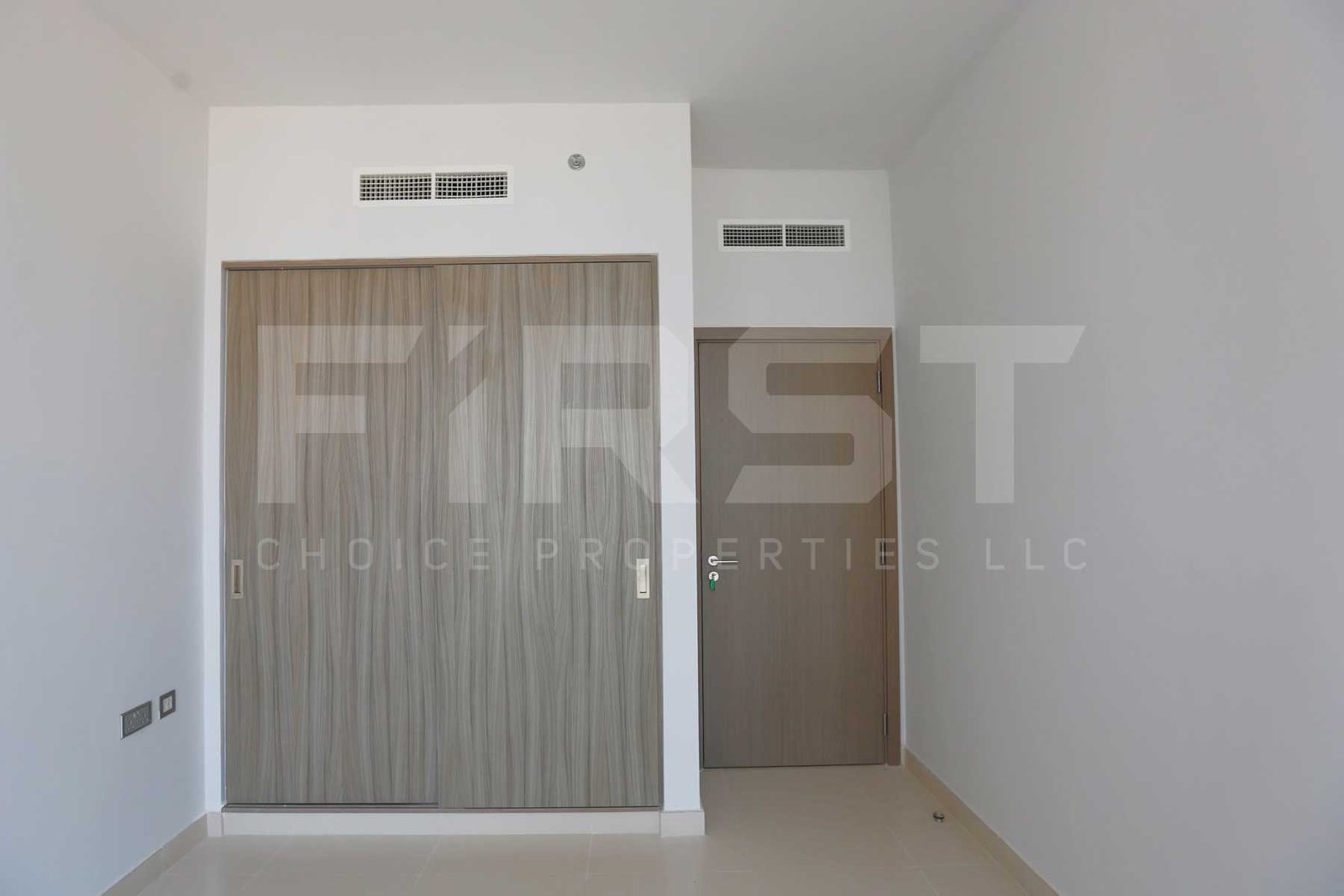 Internal Photo of 1 Bedroom Apartment in Meera Shams Al Reem Island Abu Dhabi UAE (4).jpg