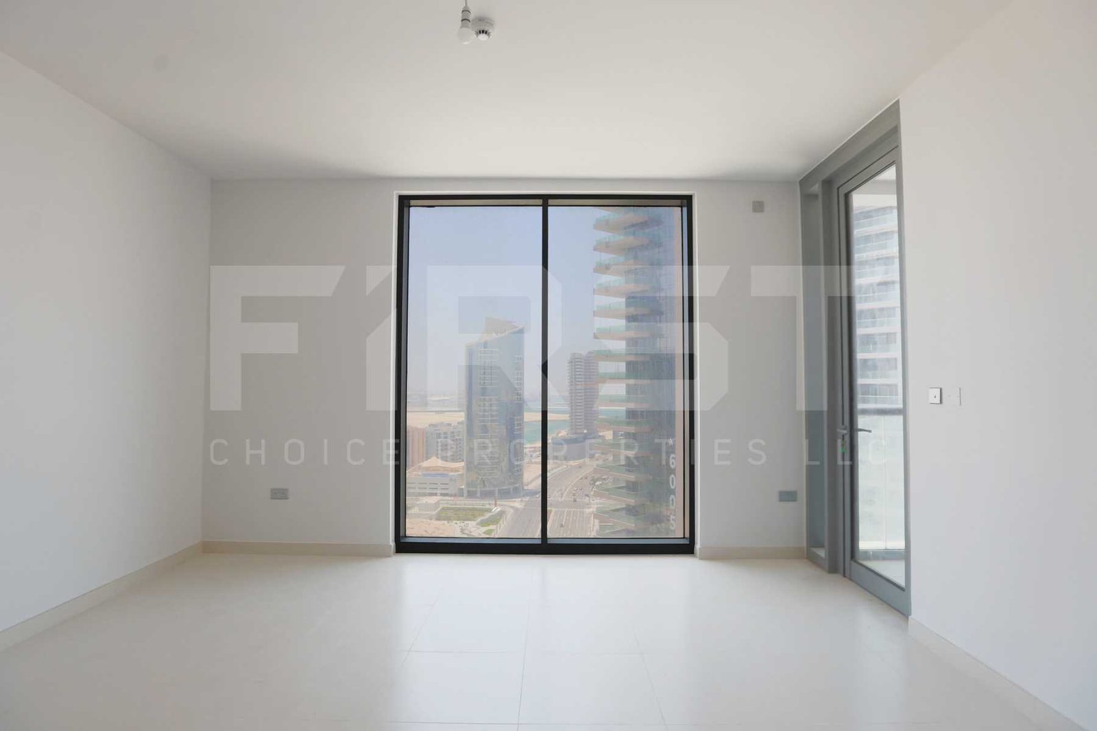 Internal Photo of 1 Bedroom Apartment in Meera Shams Al Reem Island Abu Dhabi UAE (7).jpg