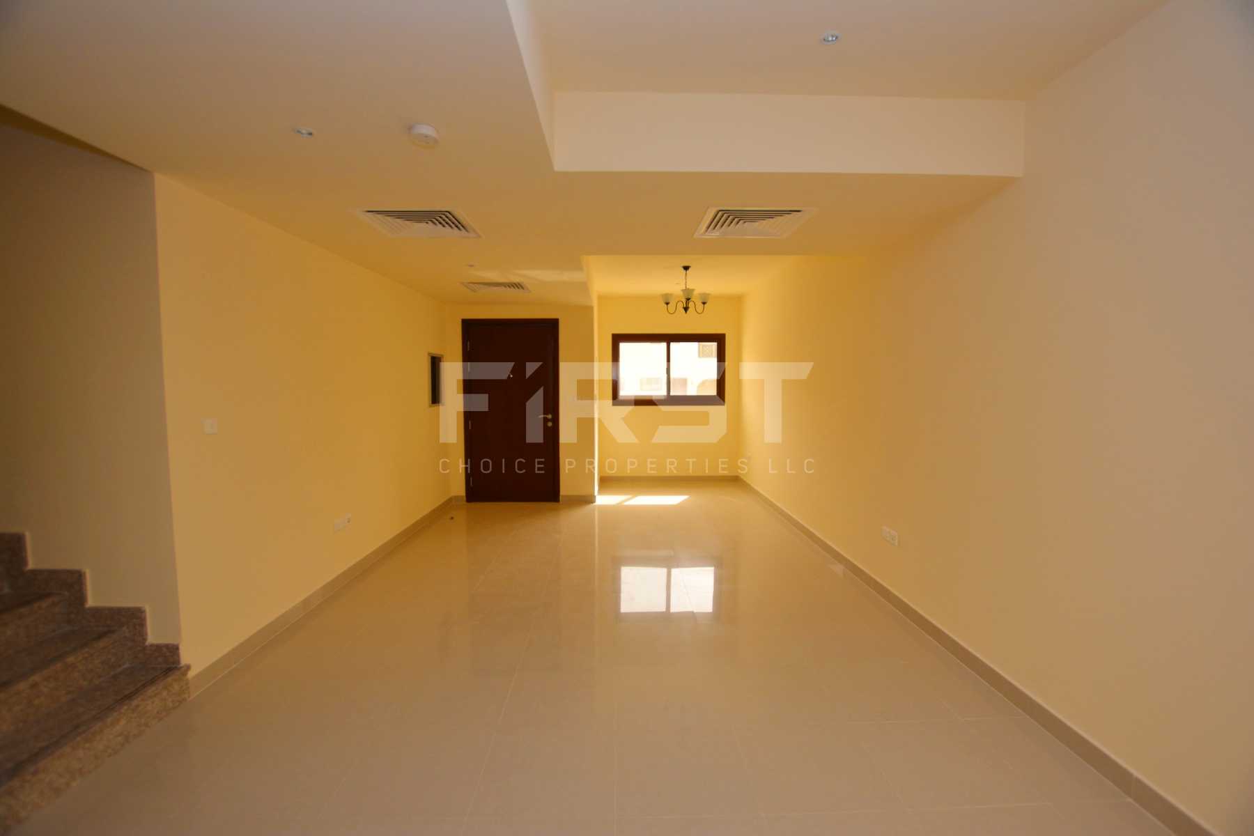 Internal Photo of 3 Bedroom Villa in Hydra Village Abu Dhabi UAE (1).jpg