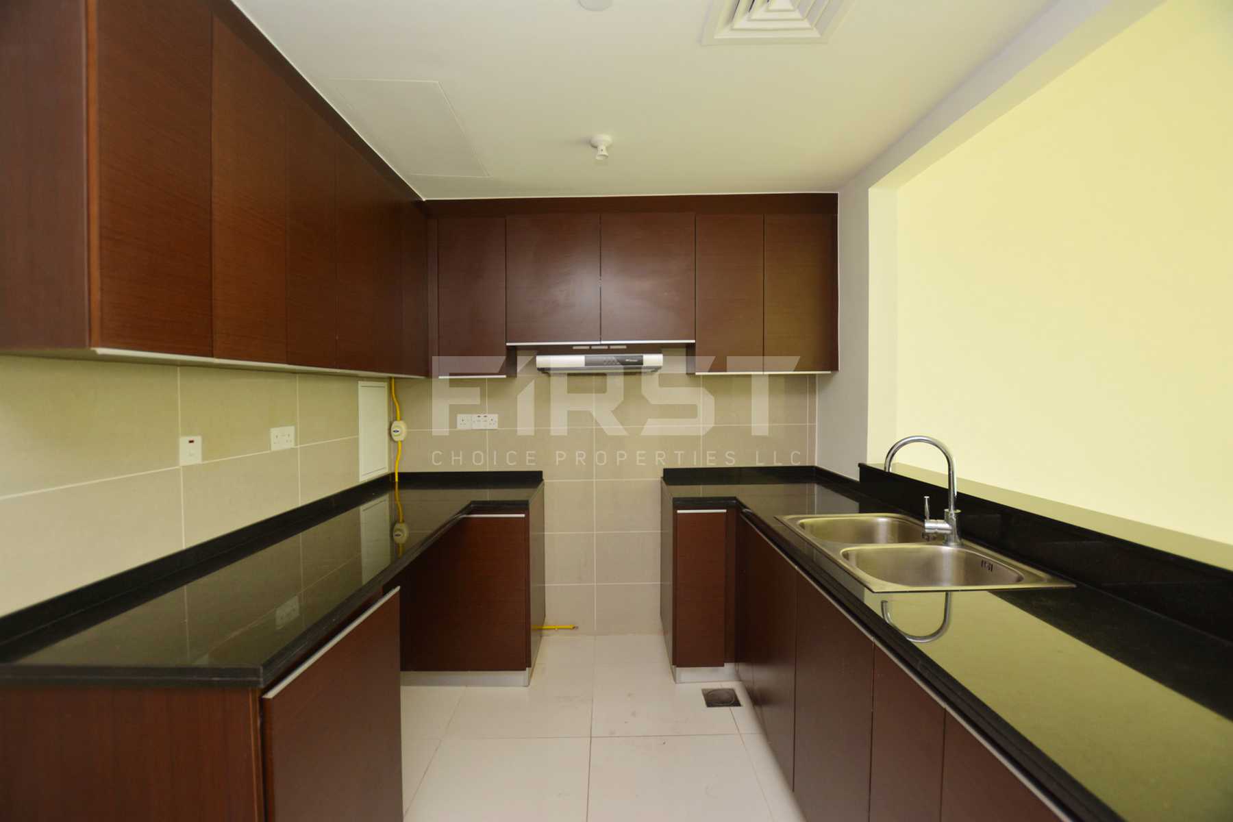Internal Photo of 1 Bedroom Apartment in Al Maha Tower Marina Square Al Reem Island Abu Dhabi UAE (3).jpg