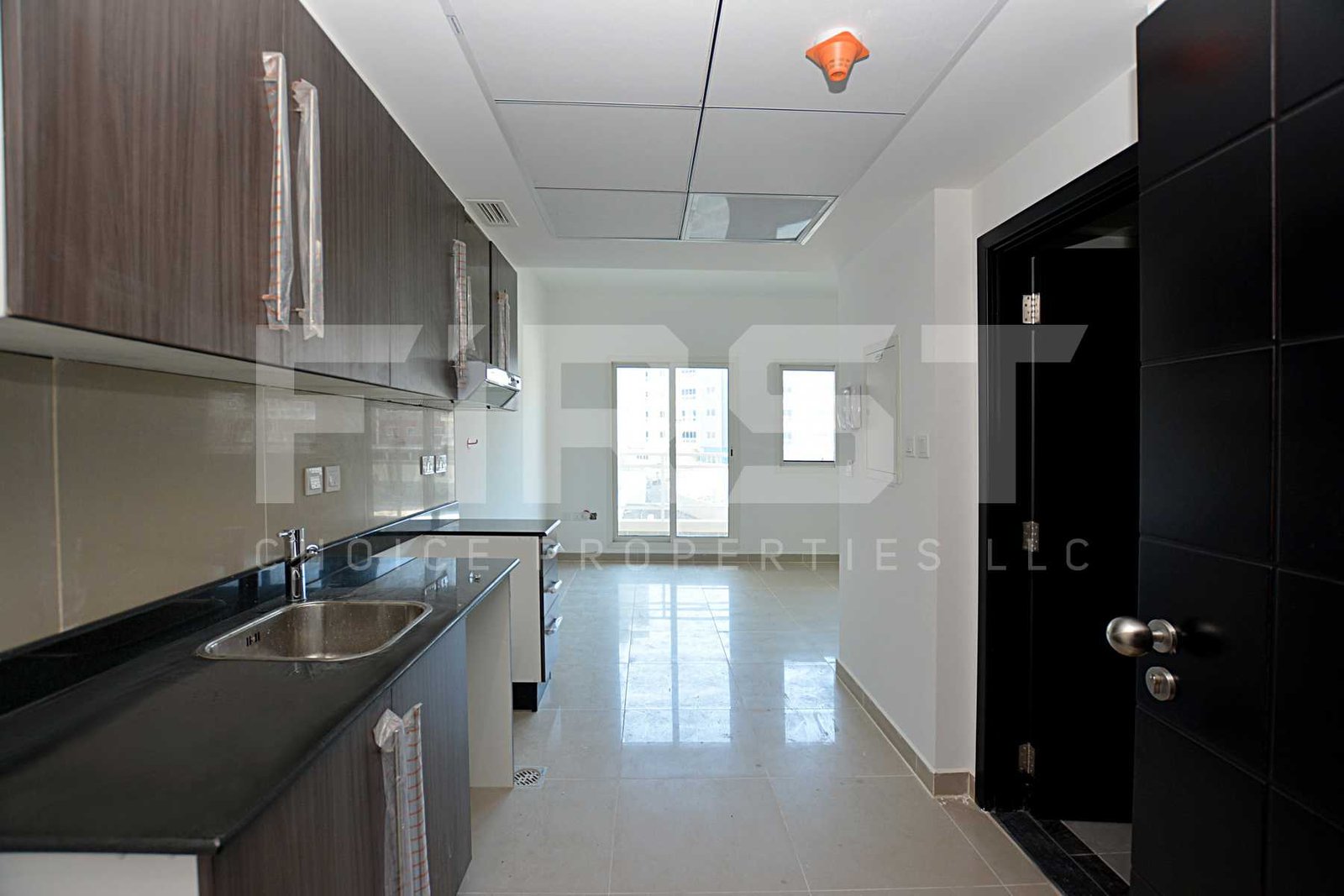 Internal Photo of Studio Apartment Type C in Al Reef Downtown Al Reef Abu Dhabi UAE 40 sq.m 426 sq.ft (2).jpg