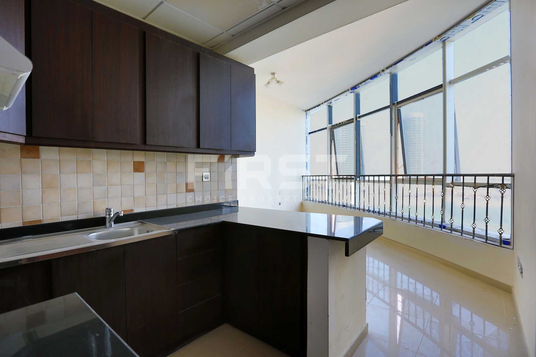 Internal Photo of Studio Apartment in Hydra Avenue City of Lights Al Reem Island Abu Dhabi UAE  (4).jpg