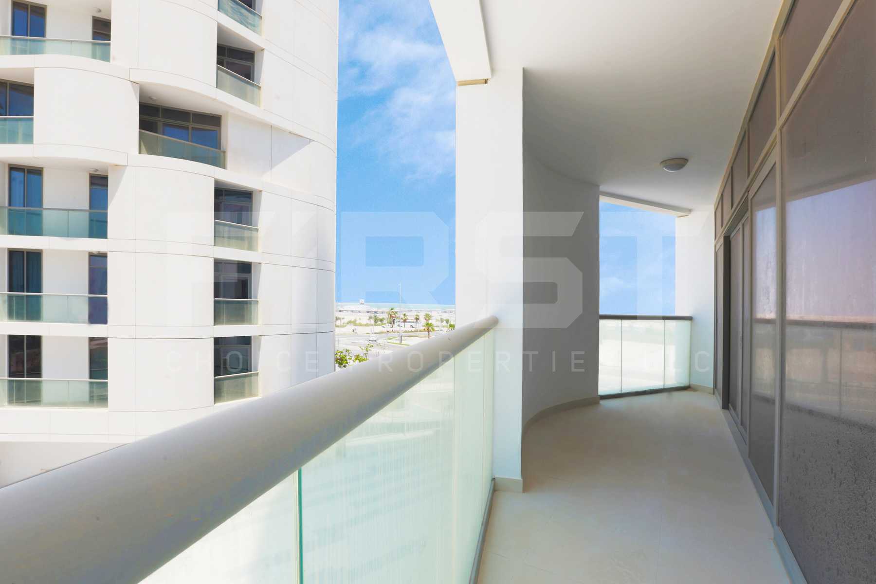 Internal Photo of 2 Bedroom Apartment in Meera Shams Al Reem Island Abu Dhabi UAE (1).jpg