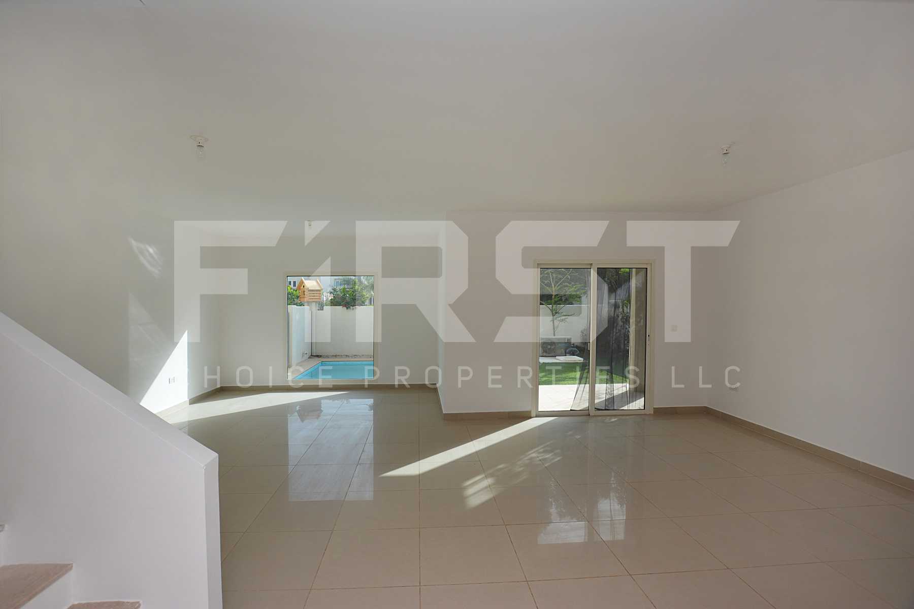 Internal Photo of 5 Bedroom Villa in Al Reef Villas 348.3 sq.m 3749 sq.ft (72).jpg