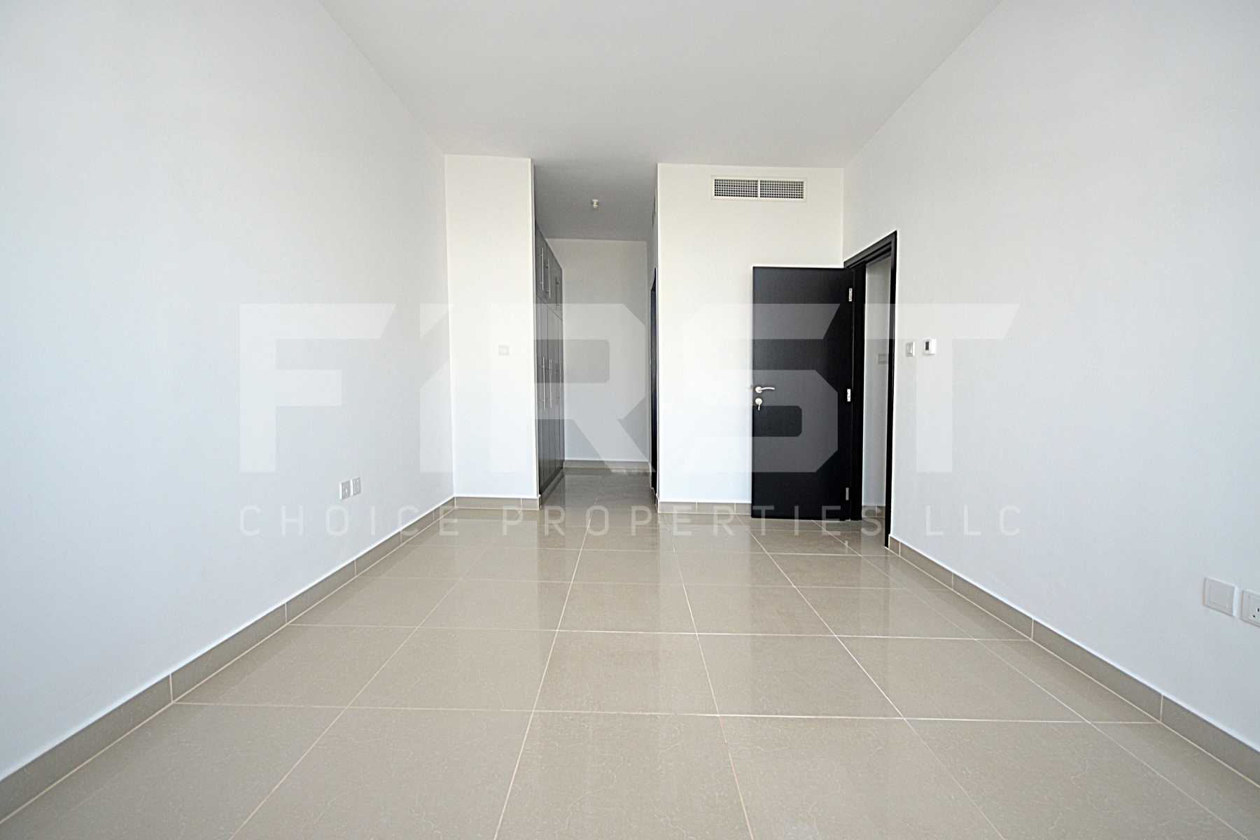 Internal Photo of 3 Bedroom Apartment Closed Kitchen in Al Reef Downtown Al Reef Abu Dhabi UAE (16).jpg