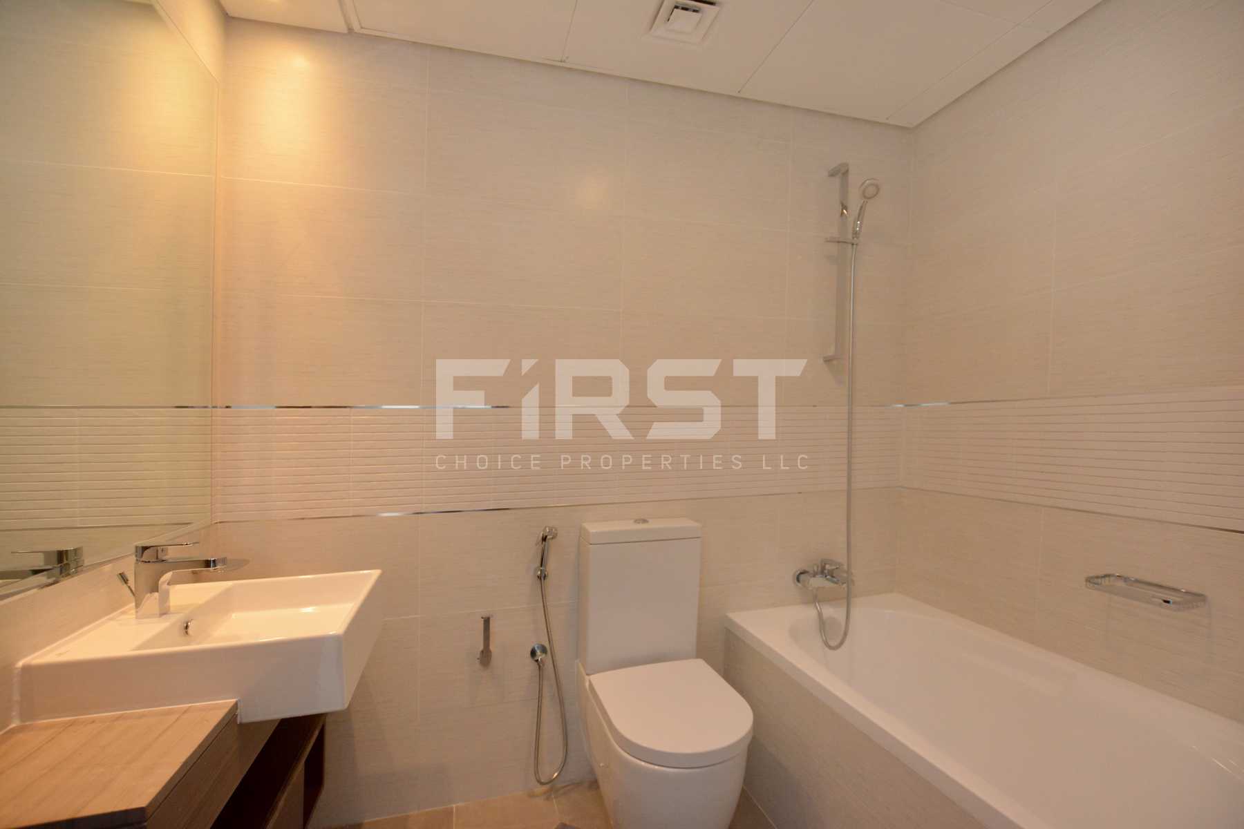 Internal Photo of 1 Bedroom Apartment in The Gate Tower Shams Abu Dhabi Al Reem Island Abu Dhabi UAE (16).jpg