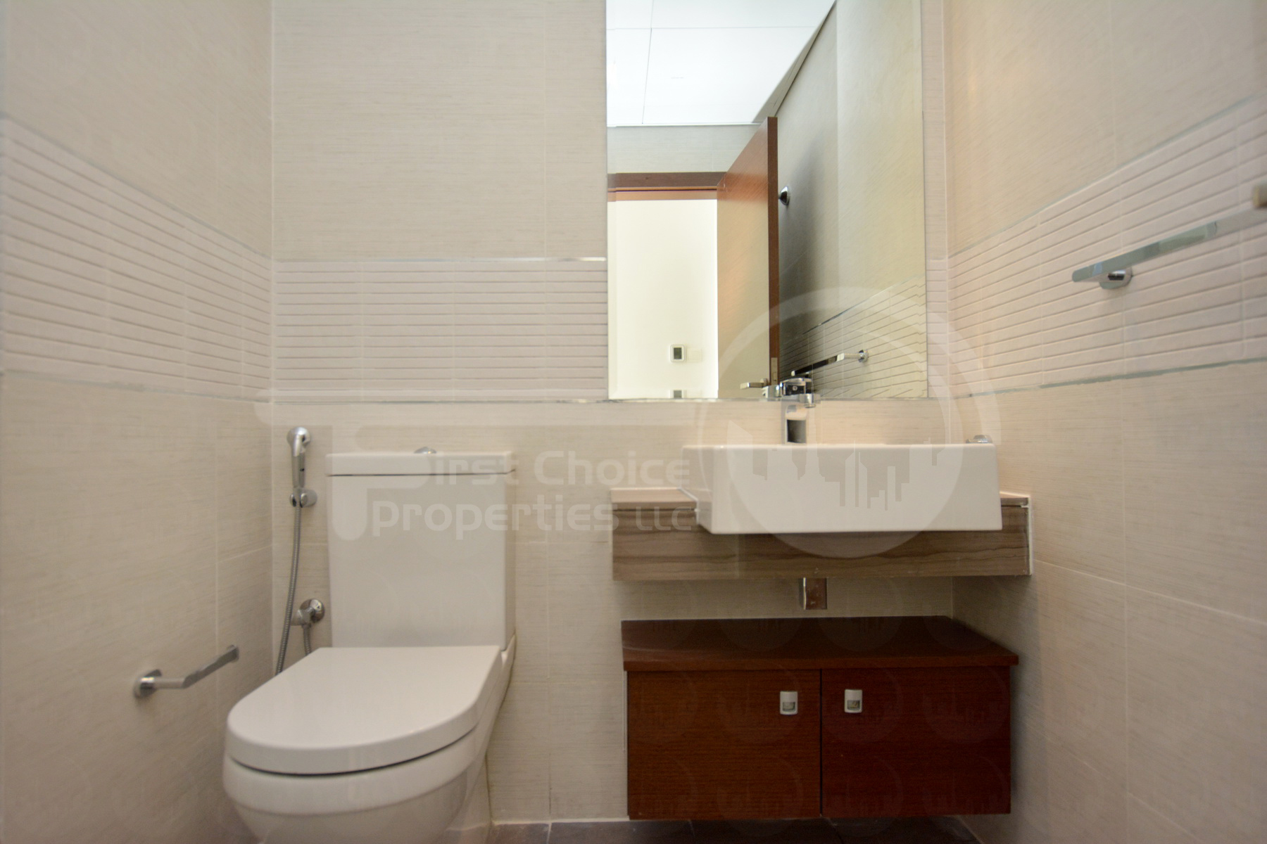 Studio Apartment - Abu Dhabi - UAE - Gate Tower - Al Reem Island (9).JPG