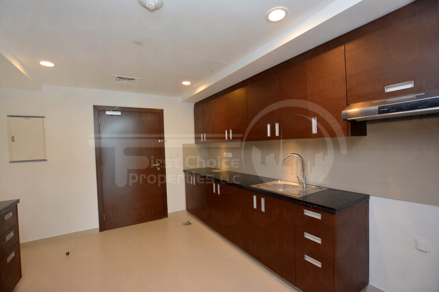 Studio Apartment - Abu Dhabi - UAE - Gate Tower - Al Reem Island (11).JPG