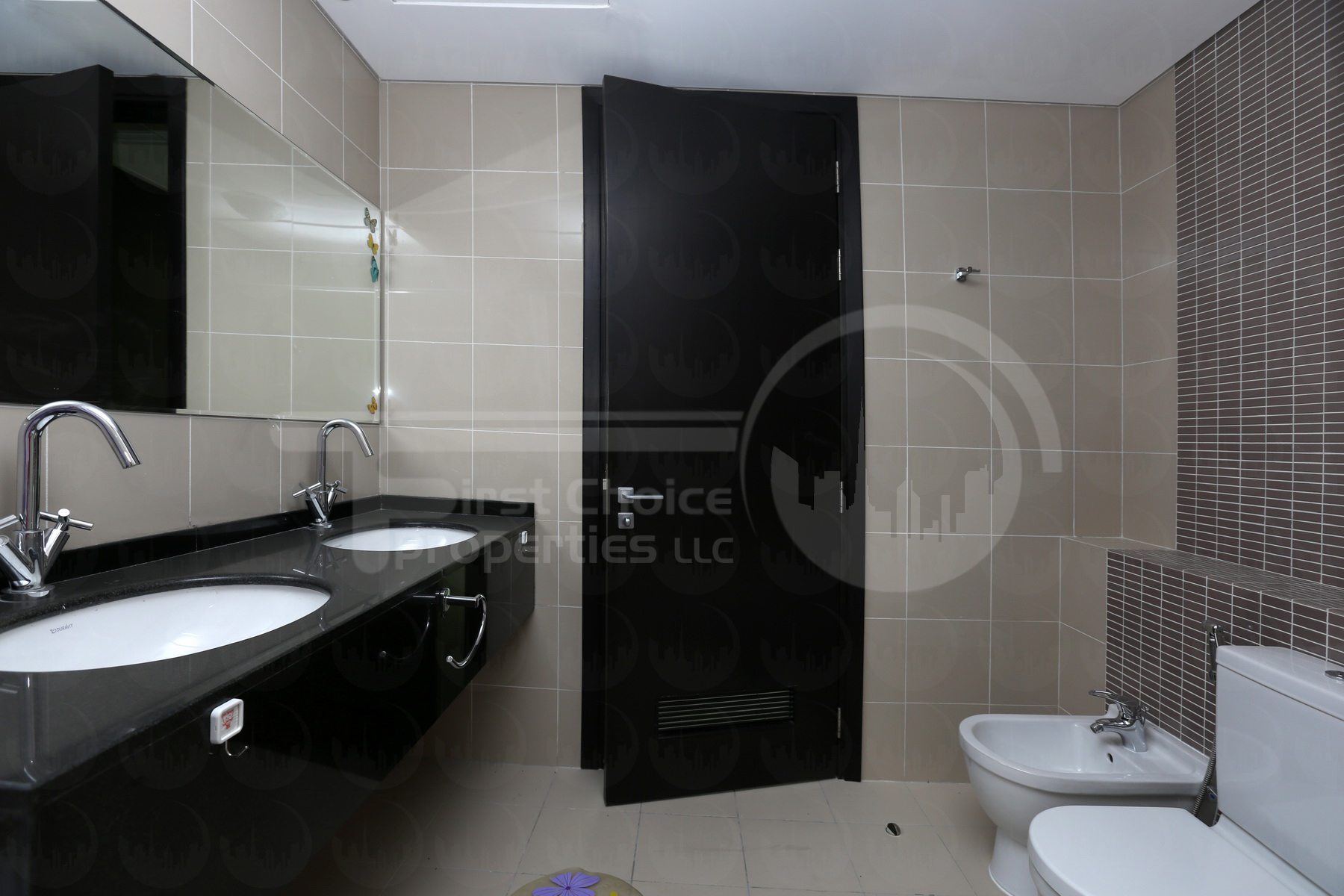 3 Bedroom Apartment - Abu Dhabi - UAE - Rak Tower - Al Reem Island (48).JPG