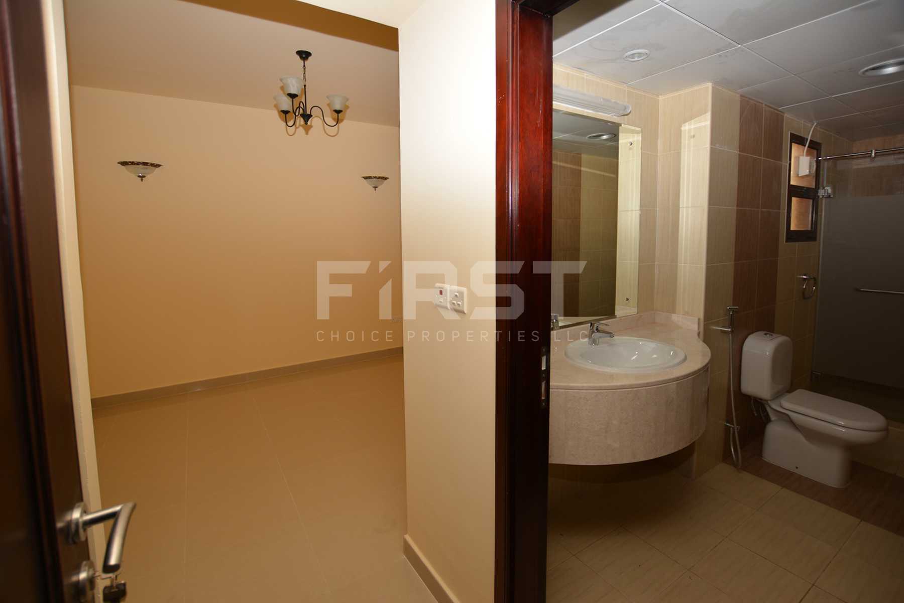 Internal Photo of 2 Bedroom Villa in Hydra Village Abu Dhabi UAE (17).jpg