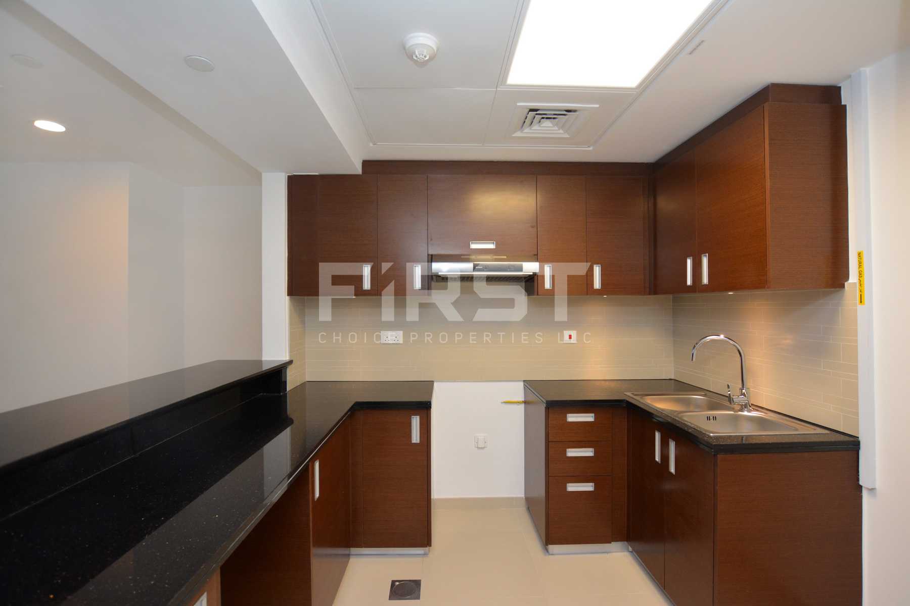 Internal Photo of 2 Bedroom Apartment in The Gate Tower Shams Abu Dhabi Al Reem Island Abu Dhabi UAE (4).jpg