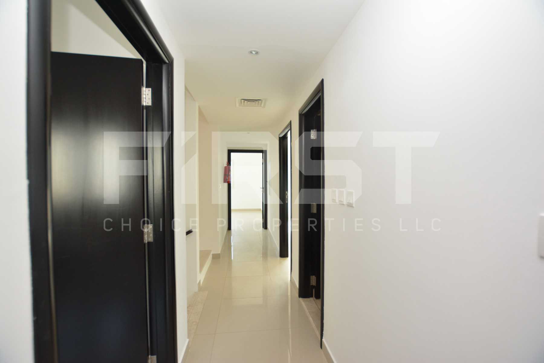 Internal Photo of 5 Bedroom Villa in Al Reef Villas 348.3 sq.m-3749 sq.ft-Abu Dhabi -UAE (23).jpg
