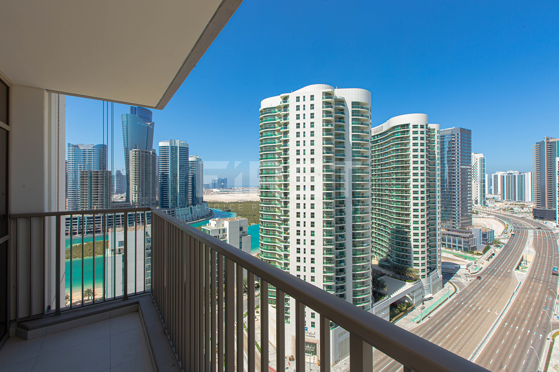 Internal Photo of 2 Bedroom Apartment in Reflection Shams Abu Dhabi Al Reem Island Abu Dhabi UAE (35).jpg