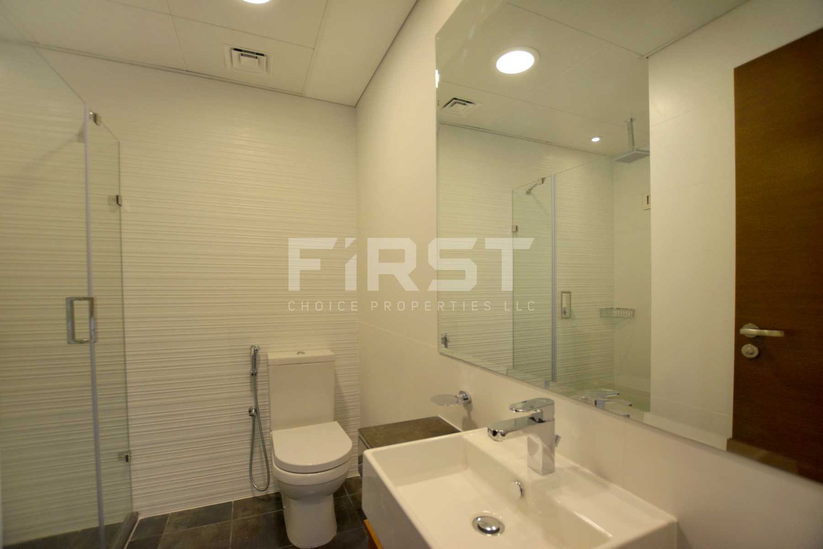 Internal Photo of 3 Bedroom Apartment in The Gate Tower Shams Abu Dhabi Al Reem Island Abu Dhabi UAE (8).jpg
