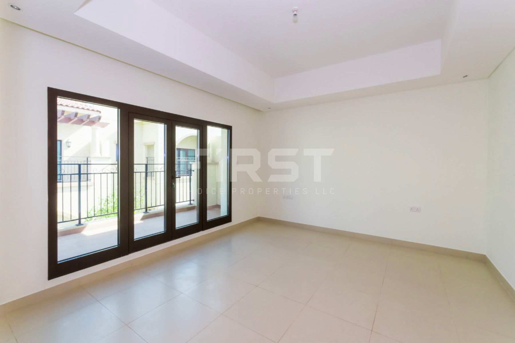 Internal Photo of 3 Bedroom Villa in Al Salam Street Bloom Gardens Abu Dhabi UAE (5).jpg