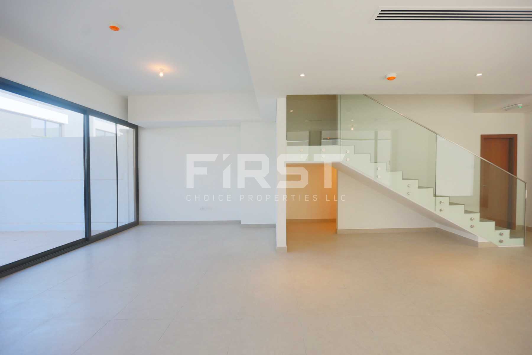 Internal Photo of 5 Bedroom Villa in Faya at Bloom Gardens Al Salam Street Abu Dhabi UAE (1).jpg