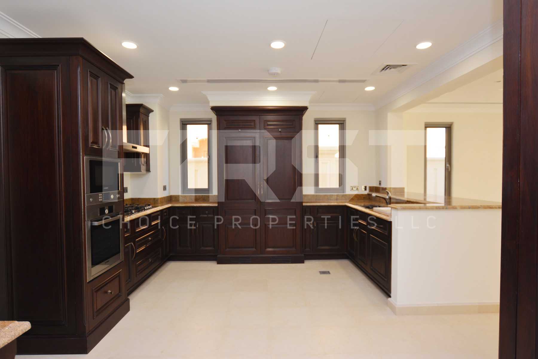 Internal Photo of 4 Bedroom Villa in Saadiyat Beach Villas Saadiyat Island Abu Dhabi UAE (13).jpg