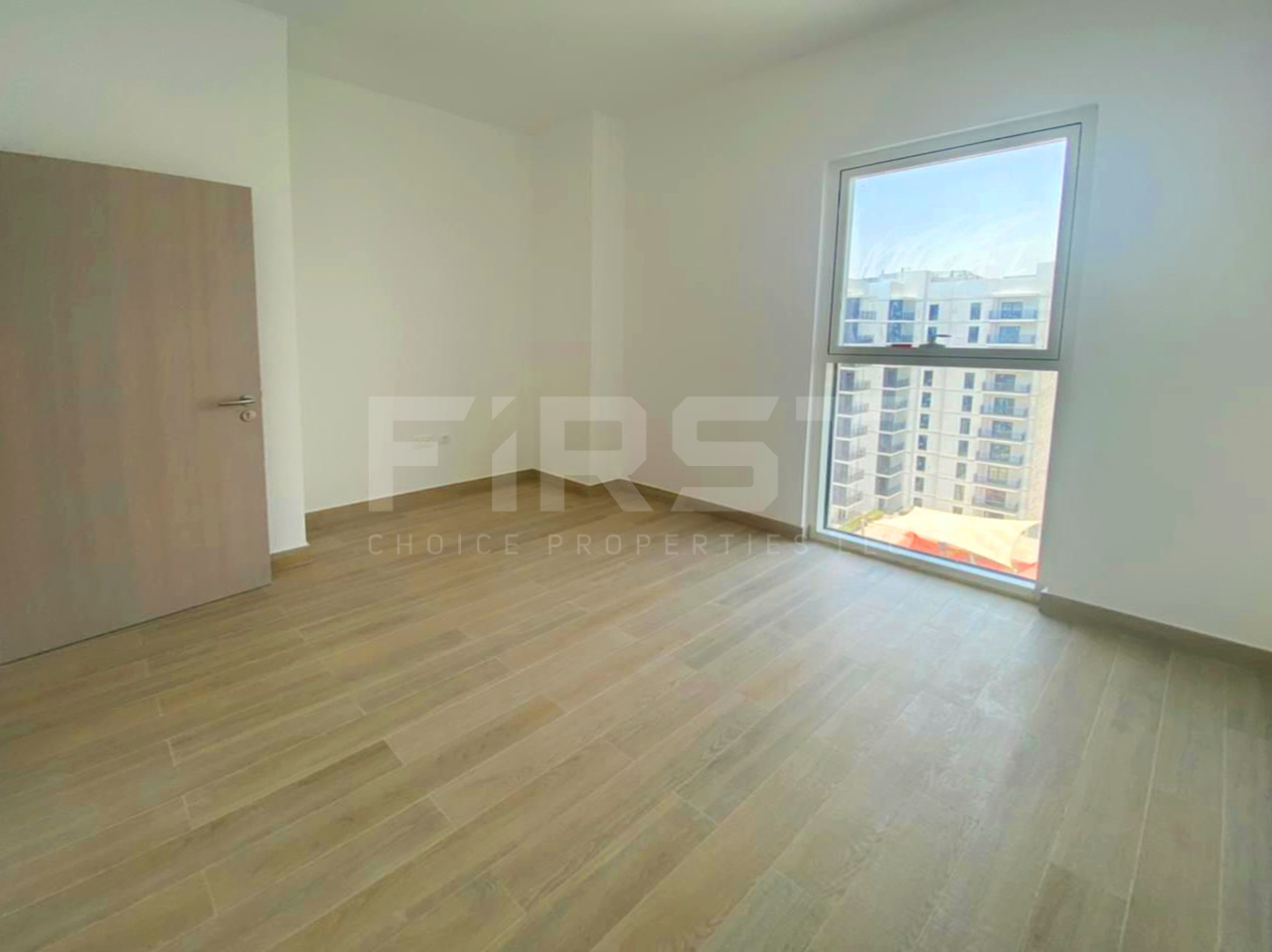 Internal Photos of 3 Bedroom Partment in Water s Edge Yas Island Abu Dhabi UAE (6).jpg