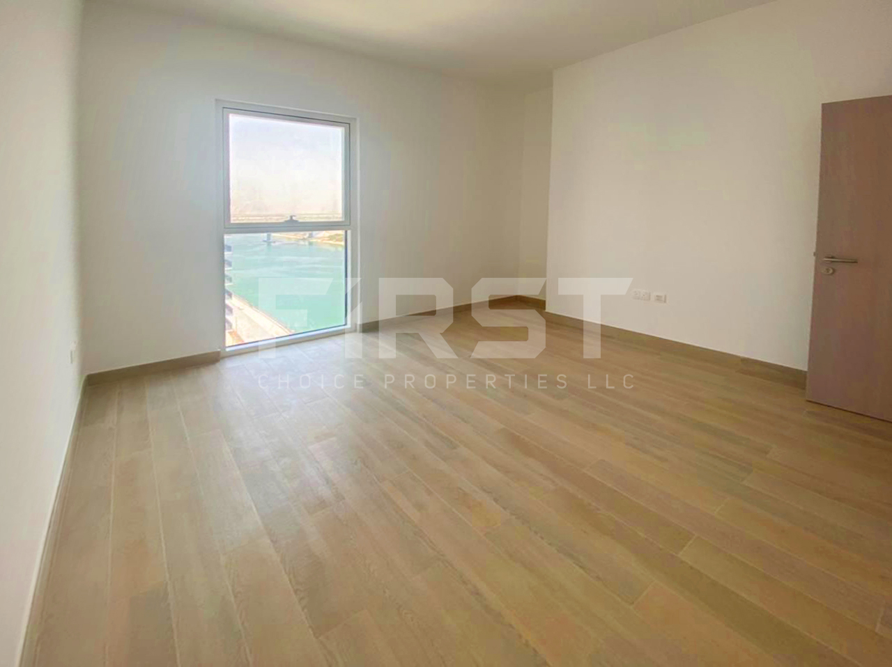 Internal Photos of 3 Bedroom Partment in Water s Edge Yas Island Abu Dhabi UAE (7).jpg