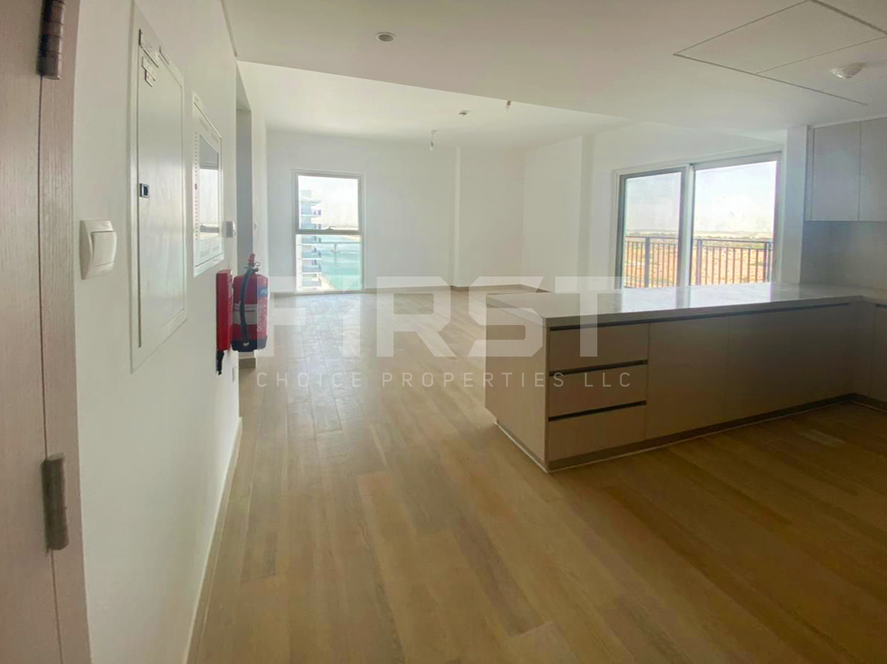 Internal Photos of 3 Bedroom Partment in Water s Edge Yas Island Abu Dhabi UAE (16).jpg