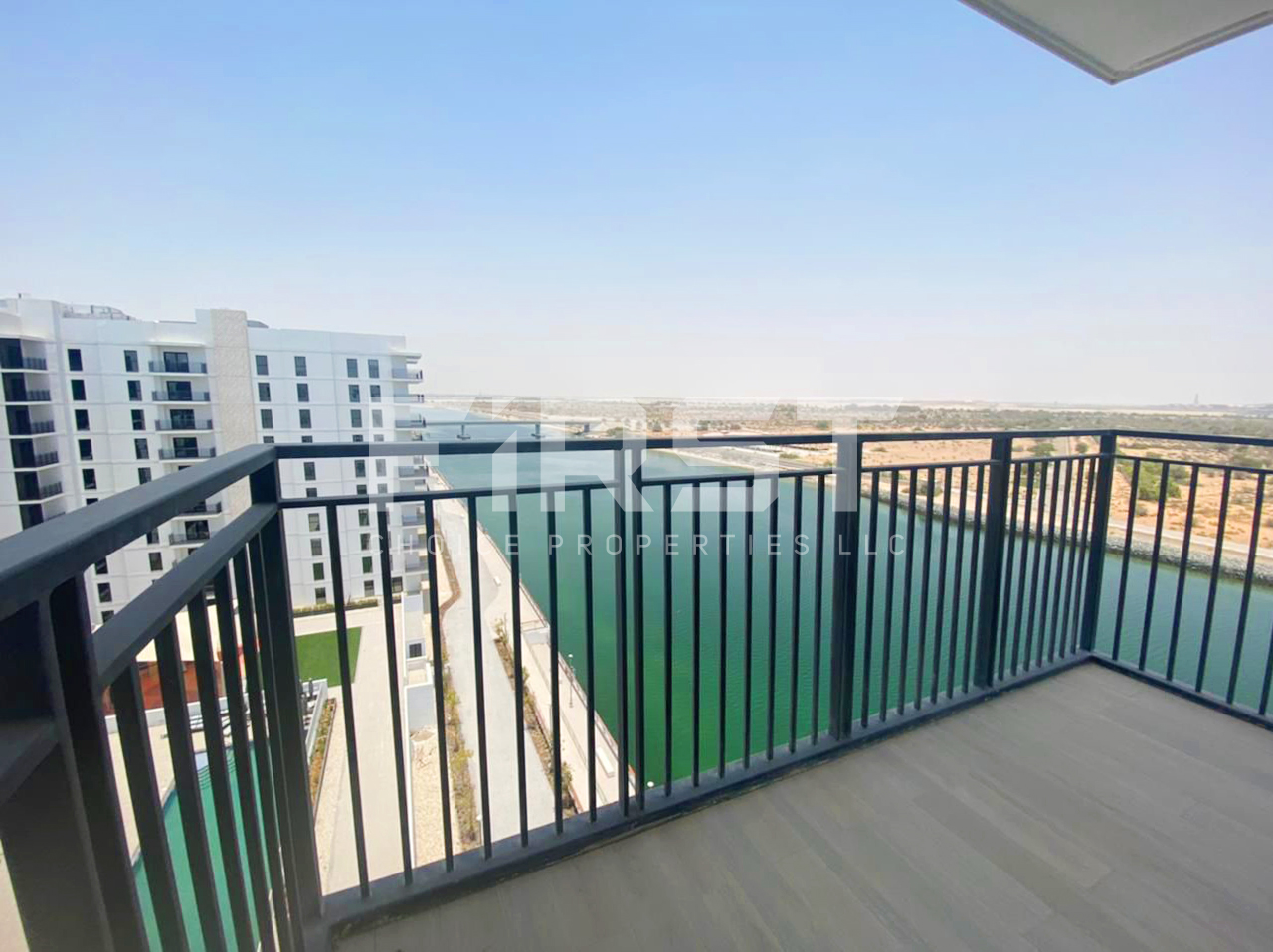 Internal Photos of 3 Bedroom Partment in Water s Edge Yas Island Abu Dhabi UAE (5).jpg