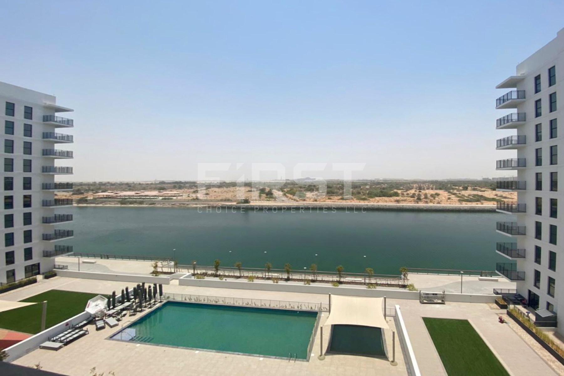 Internal Photos of 2 Bedroom Partment in Water s Edge Yas Island Abu Dhabi UAE (7).jpg