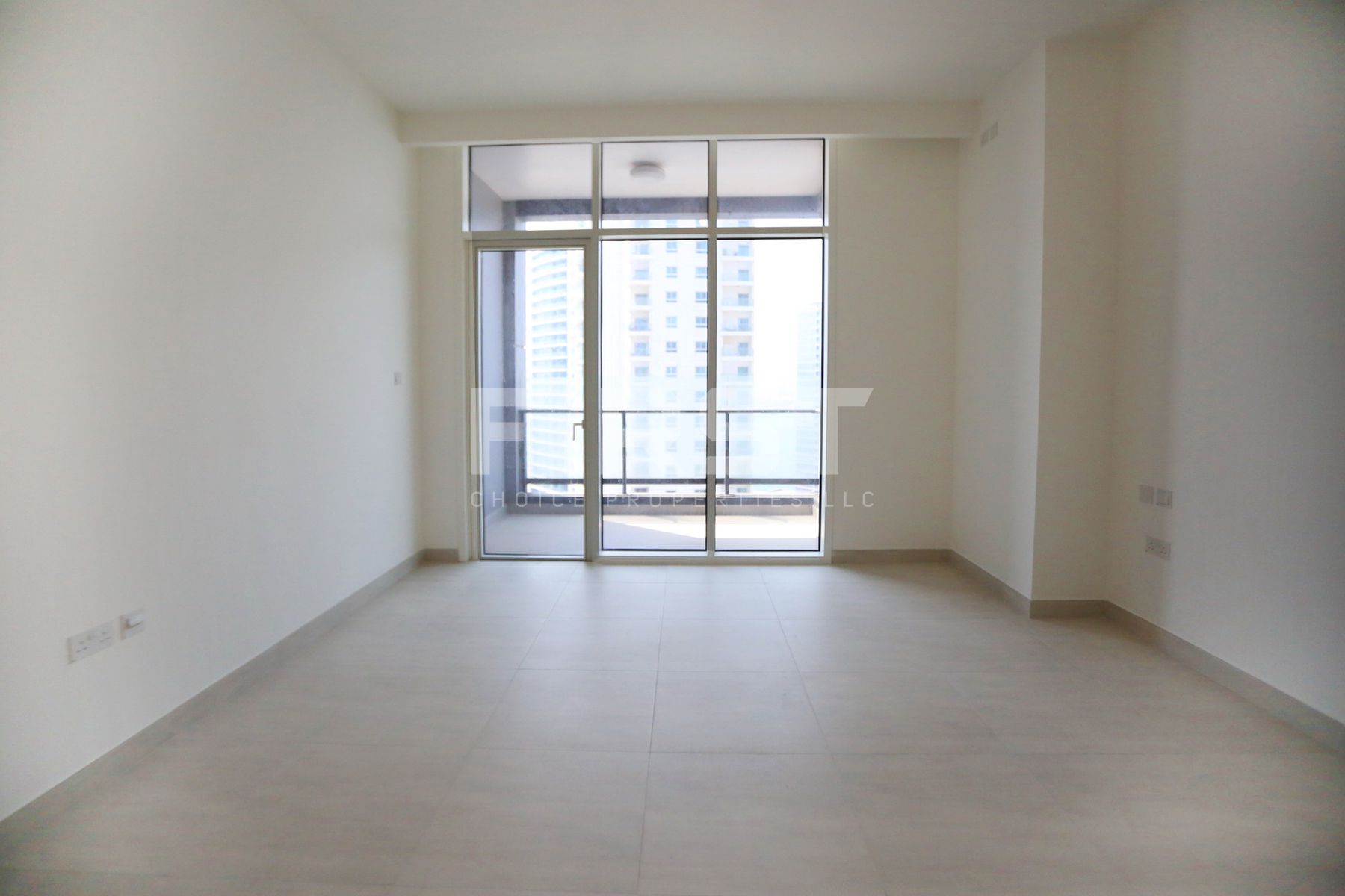 Internal Photo of 2 Bedroom Apartment in The Bridges Shams Abu Dhabi Al Reem Island Abu Dhabi UAE (1).jpg