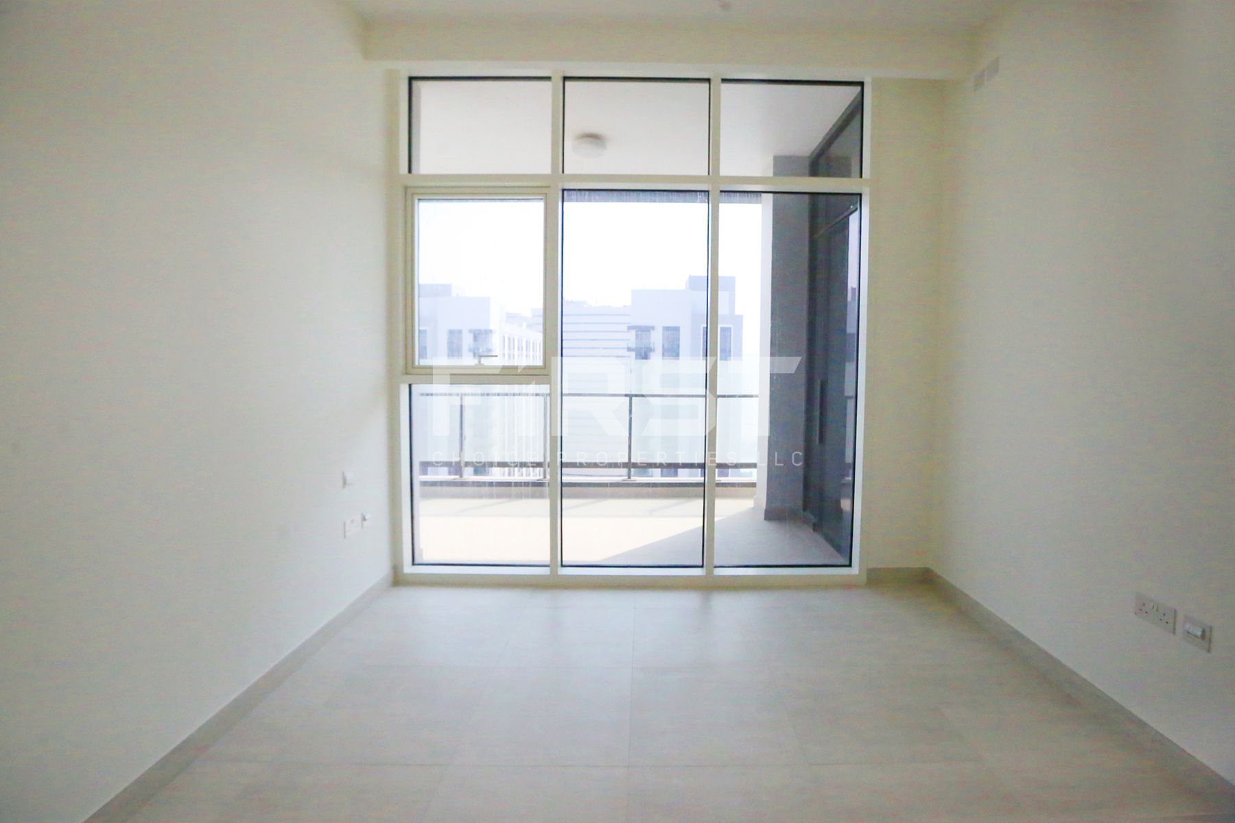 Internal Photo of 3 Bedroom Apartment in The Bridges Shams Abu Dhabi Al Reem Island Abu Dhabi UAE (9).jpg