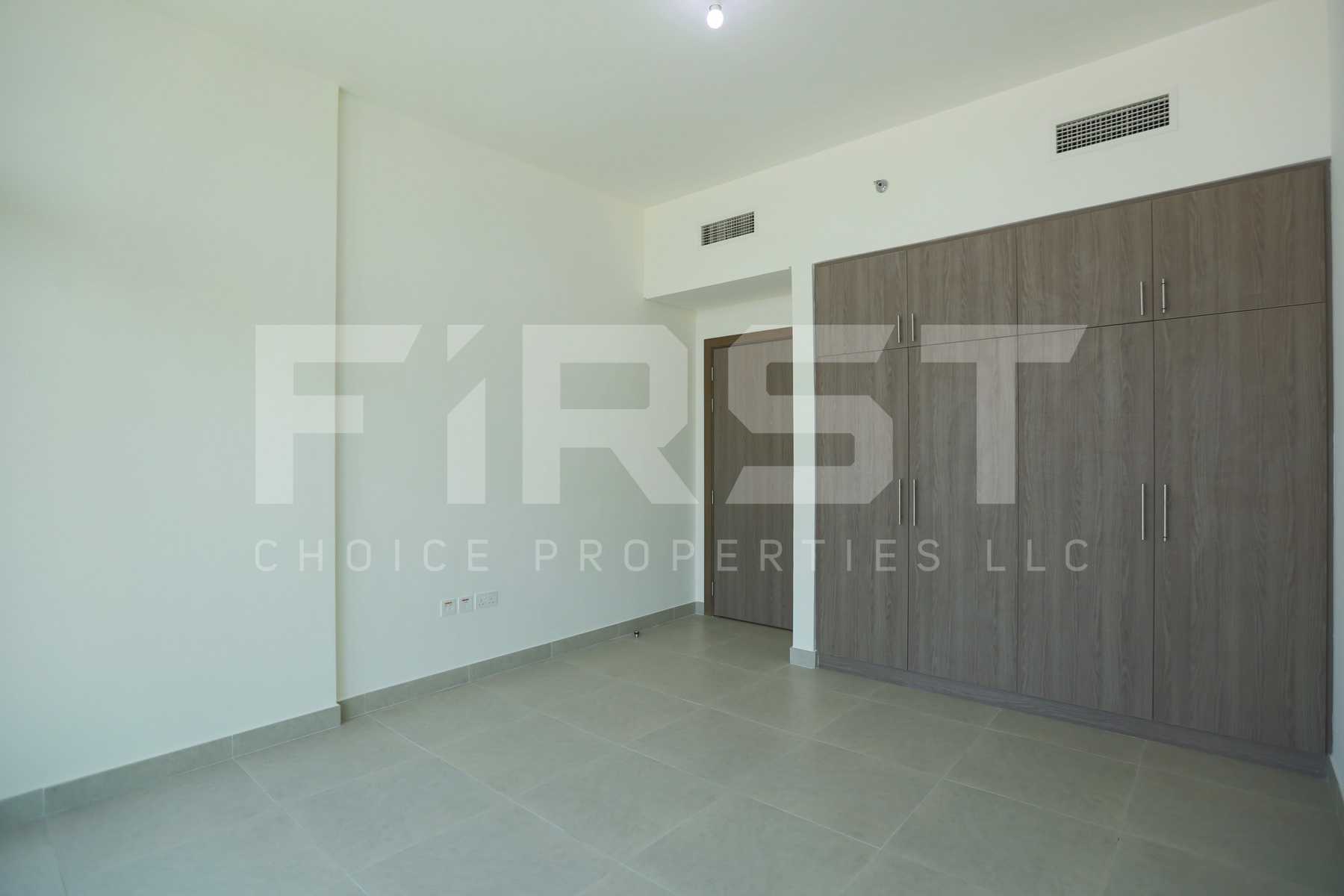 Internal Photo of 2 Bedroom Apartment in Park View Saadiyat Island Abu Dhabi UAE (4).jpg