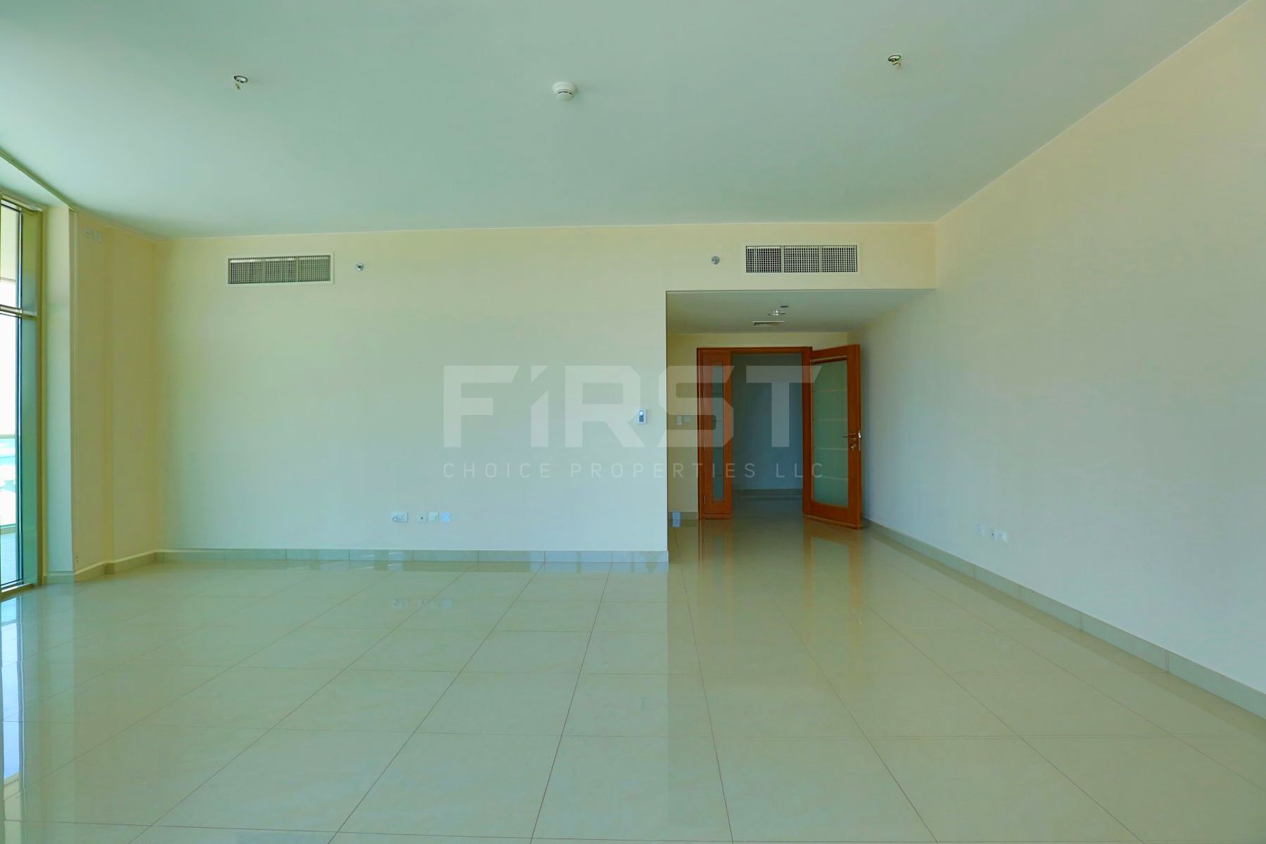 Internal Photo of 2 Bedroom Apartment in Beach Towers Shams Abu Dhabi Al Reem Island Abu Dhabi UAE (2).jpg