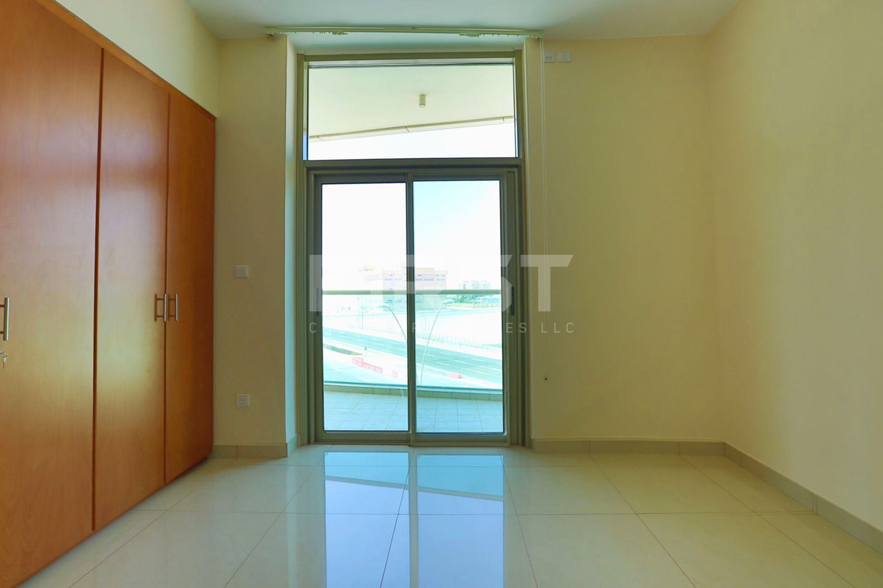 Internal Photo of 2 Bedroom Apartment in Beach Towers Shams Abu Dhabi Al Reem Island Abu Dhabi UAE (5).jpg
