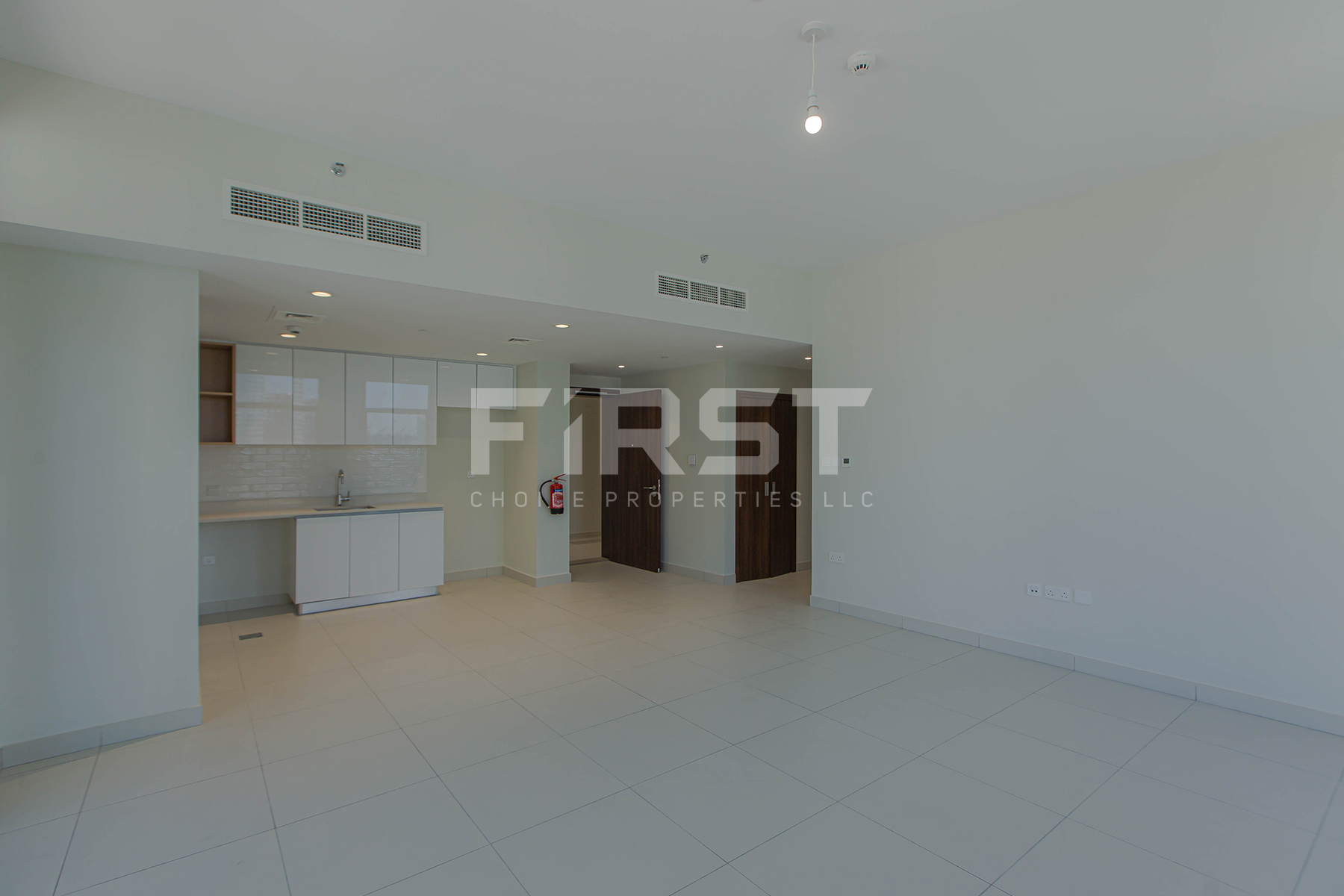 Internal Photo of 2 Bedroom Apartment in Reflection Shams Abu Dhabi Al Reem Island Abu Dhabi UAE (5).jpg