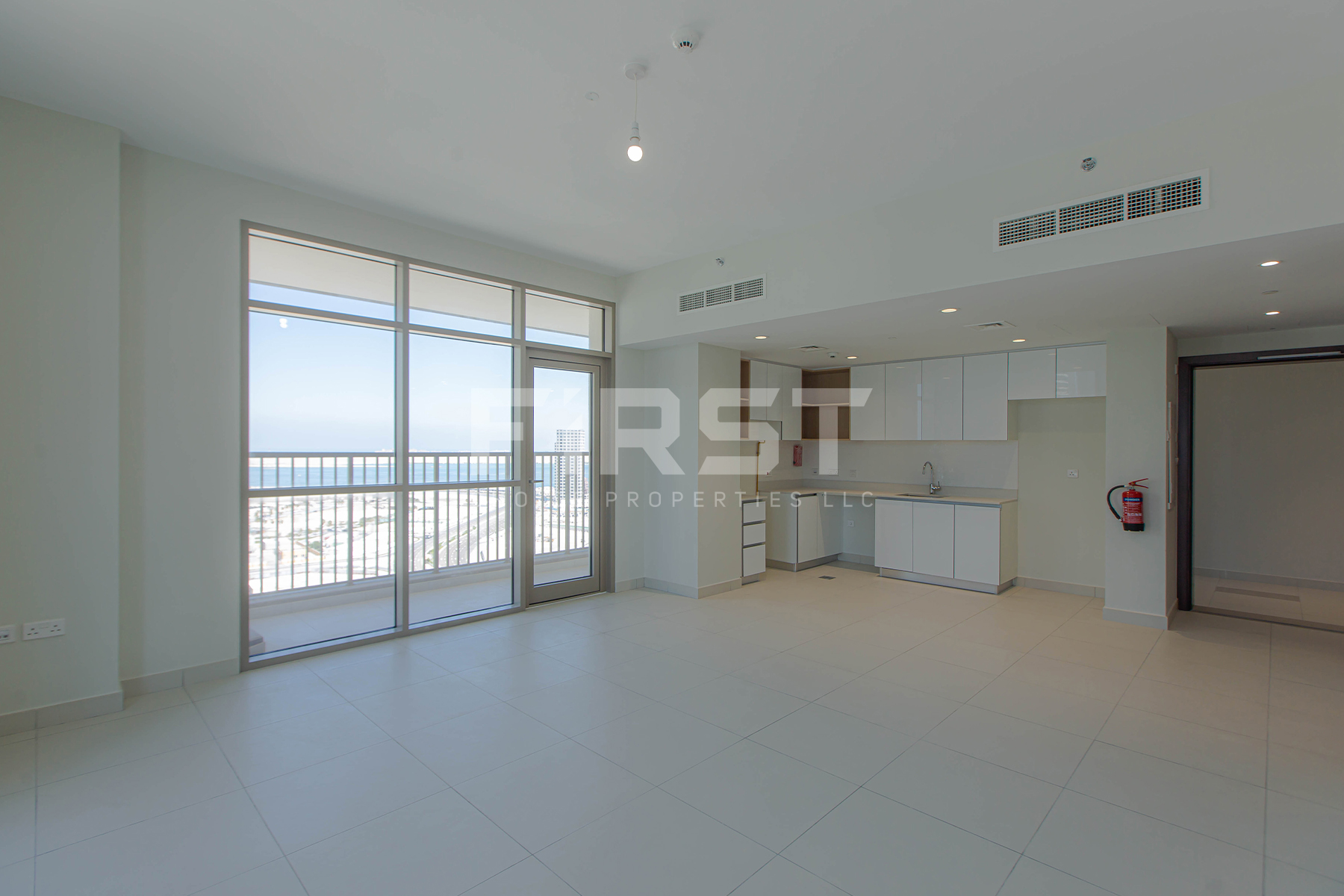 Internal Photo of 2 Bedroom Apartment in Reflection Shams Abu Dhabi Al Reem Island Abu Dhabi UAE (4).jpg