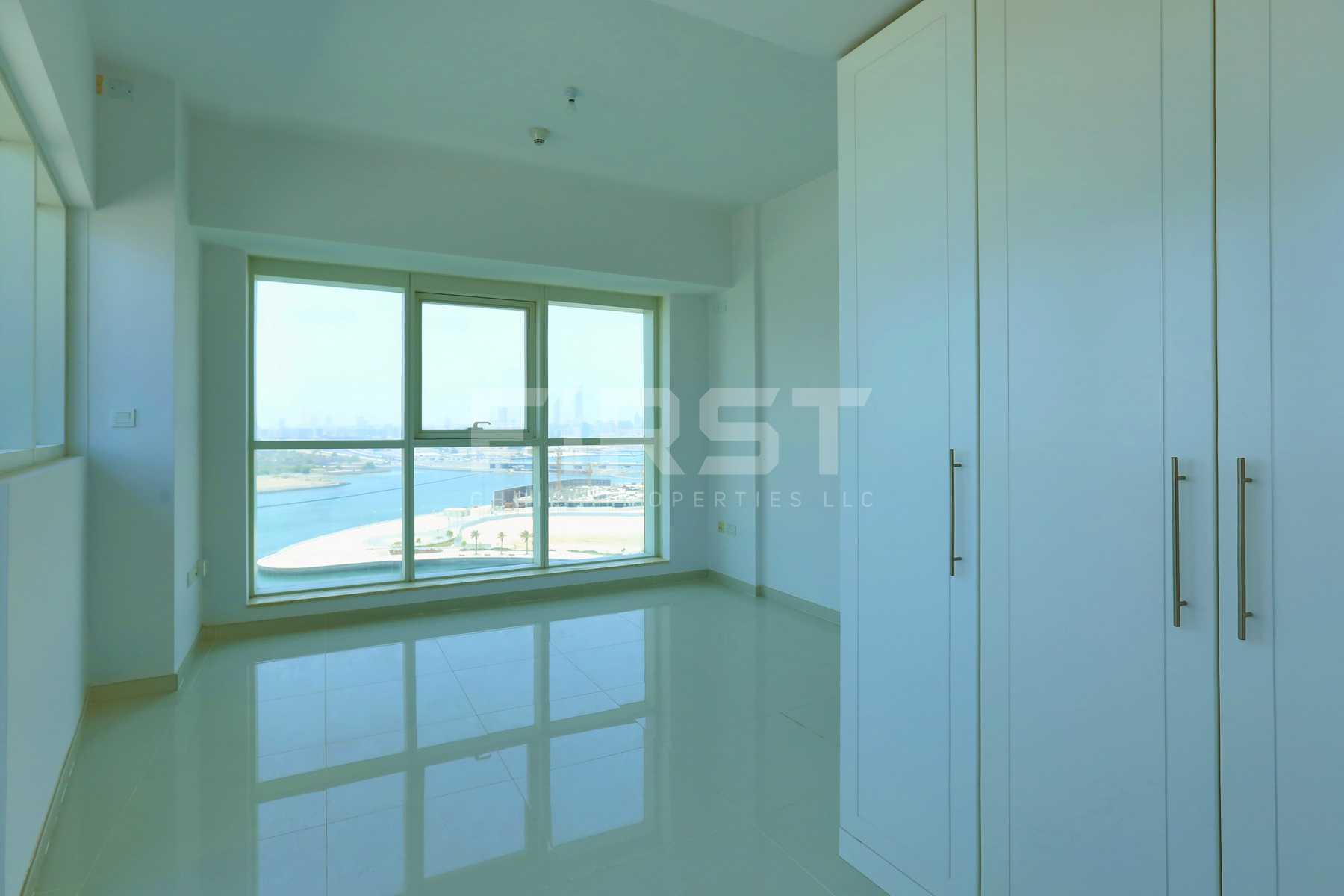 Internal Photo of 2 Bedroom Apartment in Marina bay by Damac Najmat Abu Dhabi Al Reem Island Abu Dhabi UAE (18).jpg