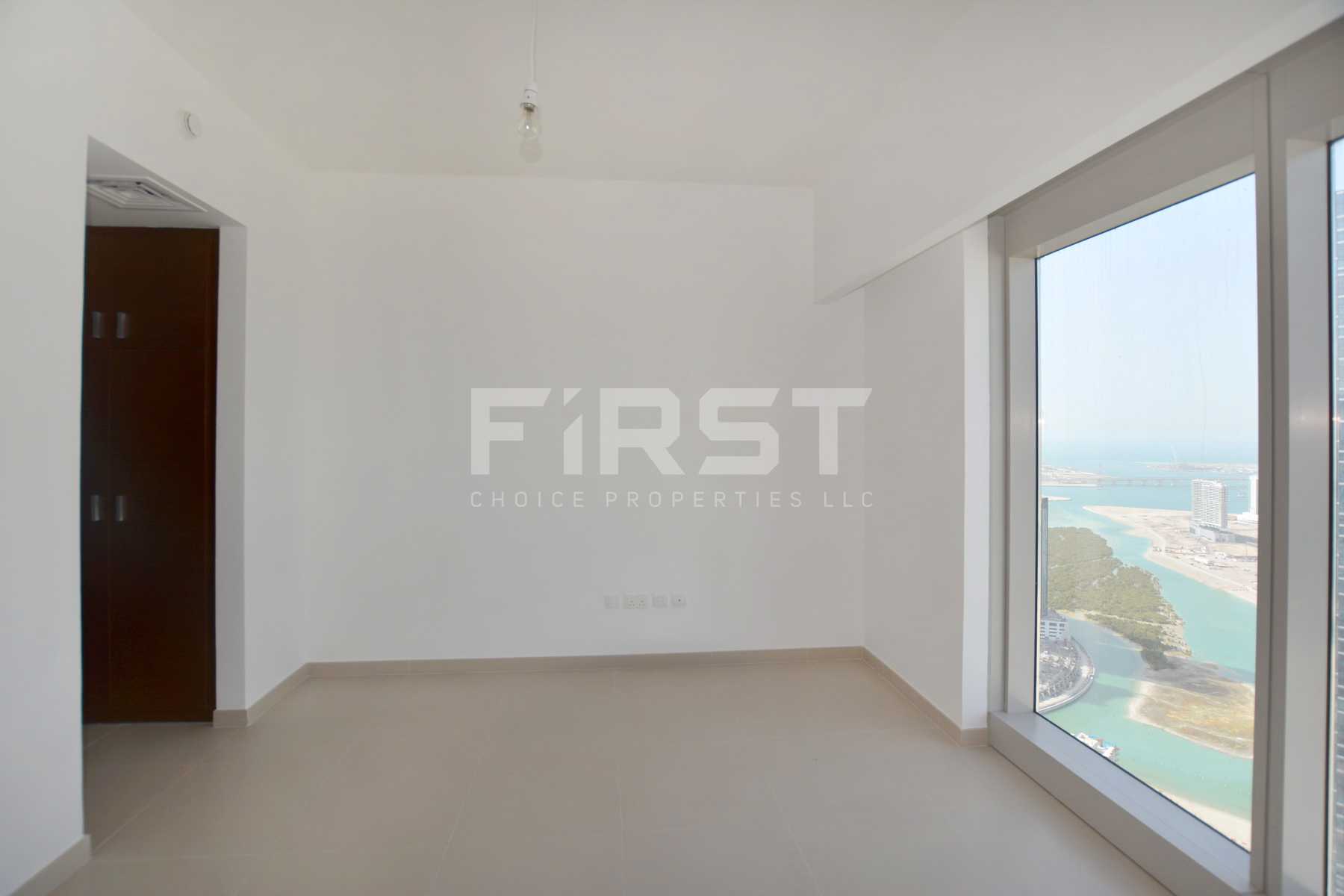 Internal Photo of 3 Bedroom Apartment in The Gate Tower Shams Abu Dhabi Al Reem Island Abu Dhabi UAE (15).jpg