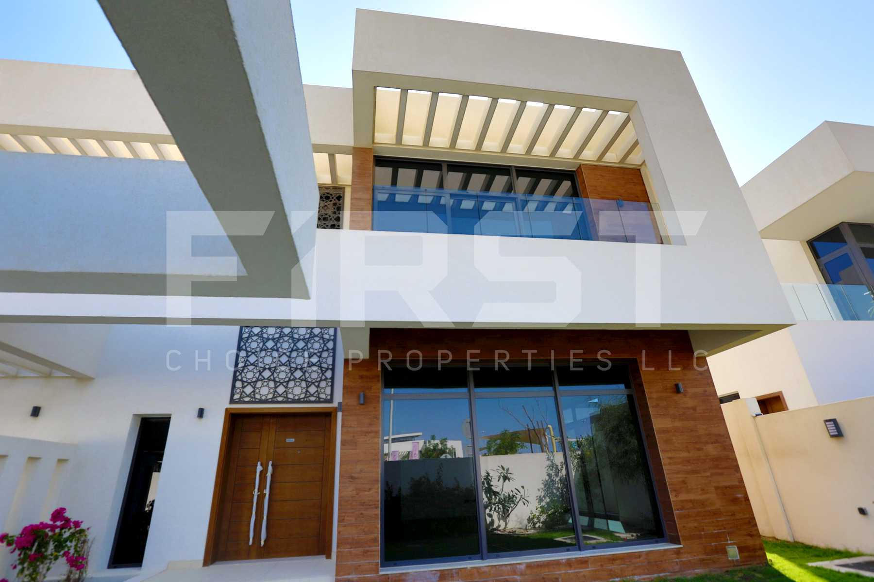 External Photo of 4 Bedroom Villa in West Yas Yas Island Abu Dhabi UAE (15).jpg