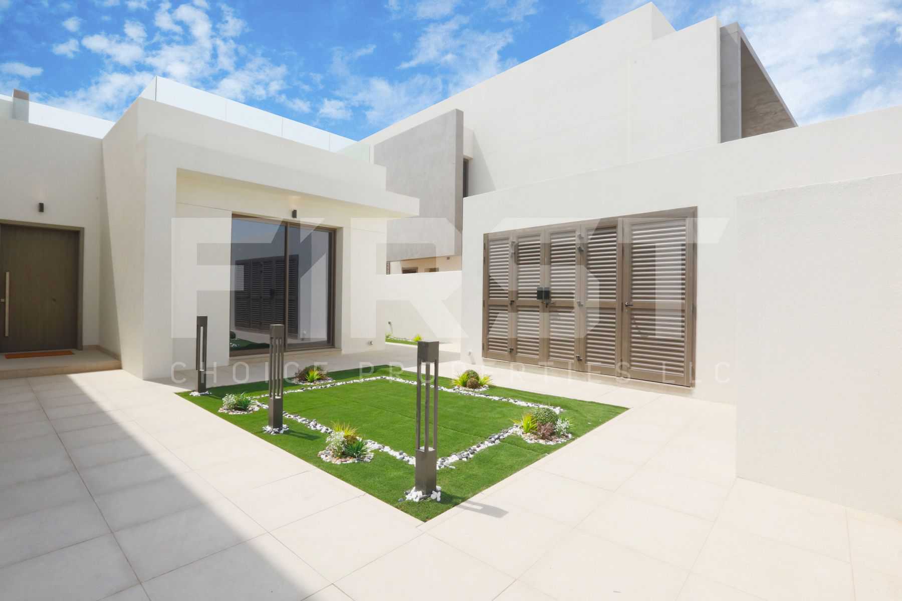 External Photo of 4 Bedroom Villa Type 4F in Yas Acres Yas Island Abu Dhabi UAE (12).jpg
