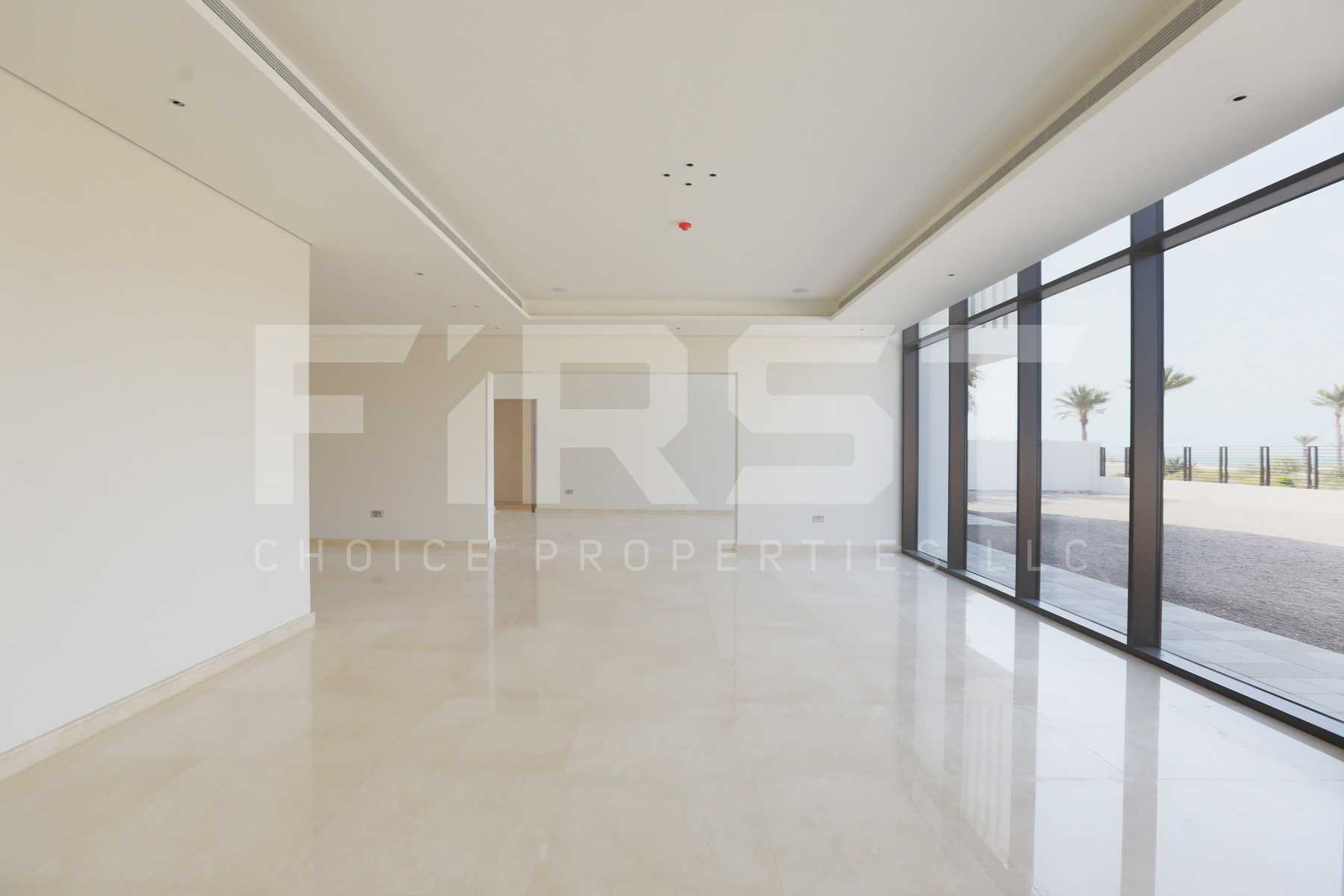 Internal Photo of 5 Bedroom Villa in Jawaher Saadiyat Saadiyat Island Abu Dhabi UAE (2).jpg
