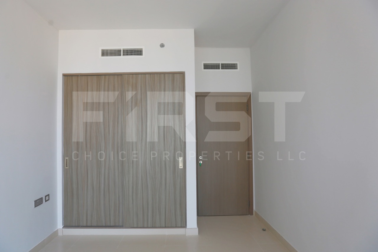 Internal Photos of 1 Bedroom Apartment in Sham Meera , Shams Abu Dhabi, Al Reem Island, Abu Dhabi - UAE (3).jpg