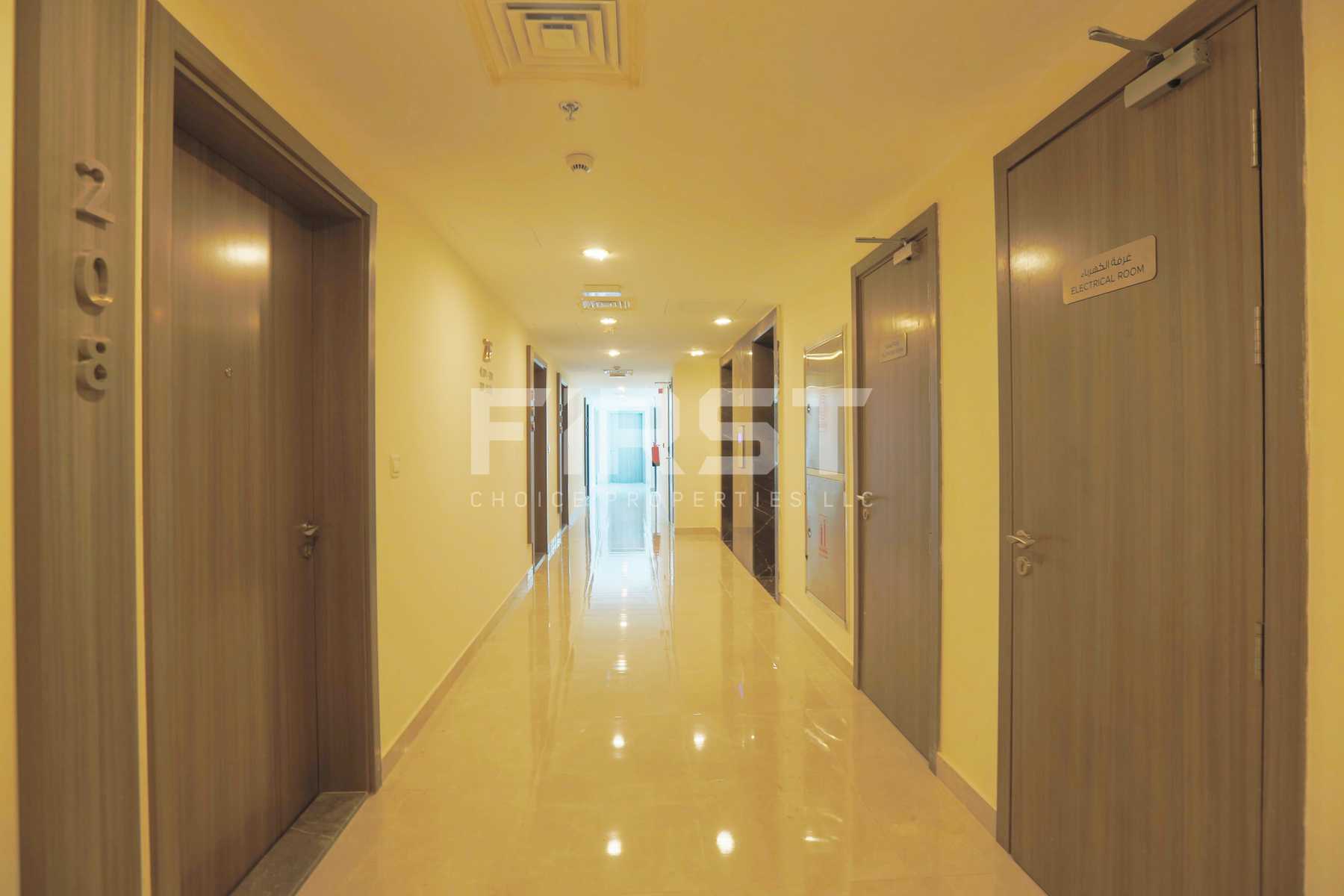 Internal Photo of 1 Bedroom Apartment in Leonardo Residences Masdar City Abu Dhabi UAE (9).jpg