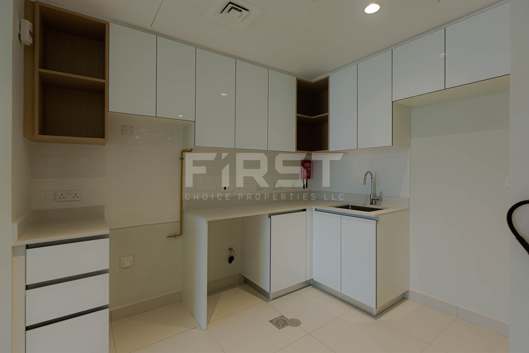 Internal Photo of 1 Bedroom Apartment in Reflection Shams Abu Dhabi Al Reem Island Abu Dhabi UAE (4).jpg